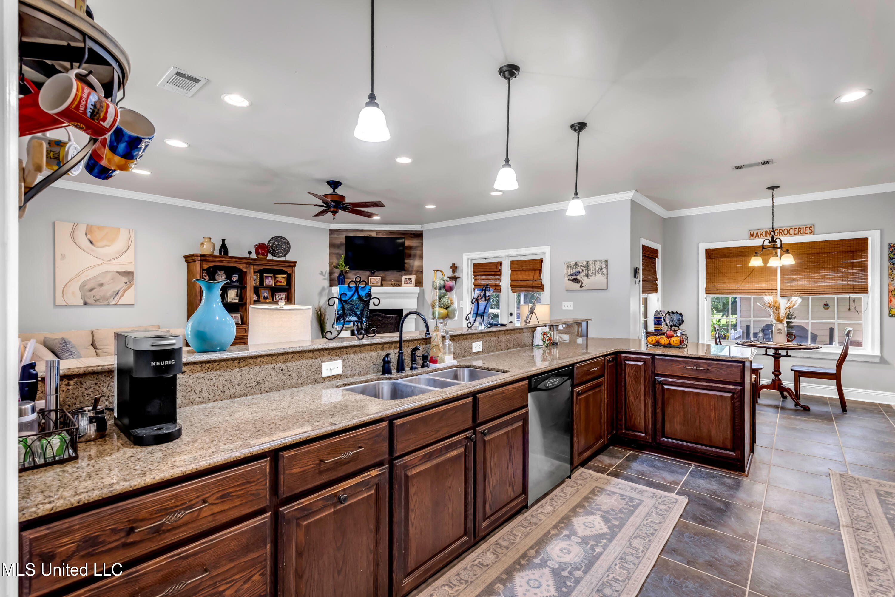 1199 Irvin Favre Road, Pass Christian, Mississippi image 17