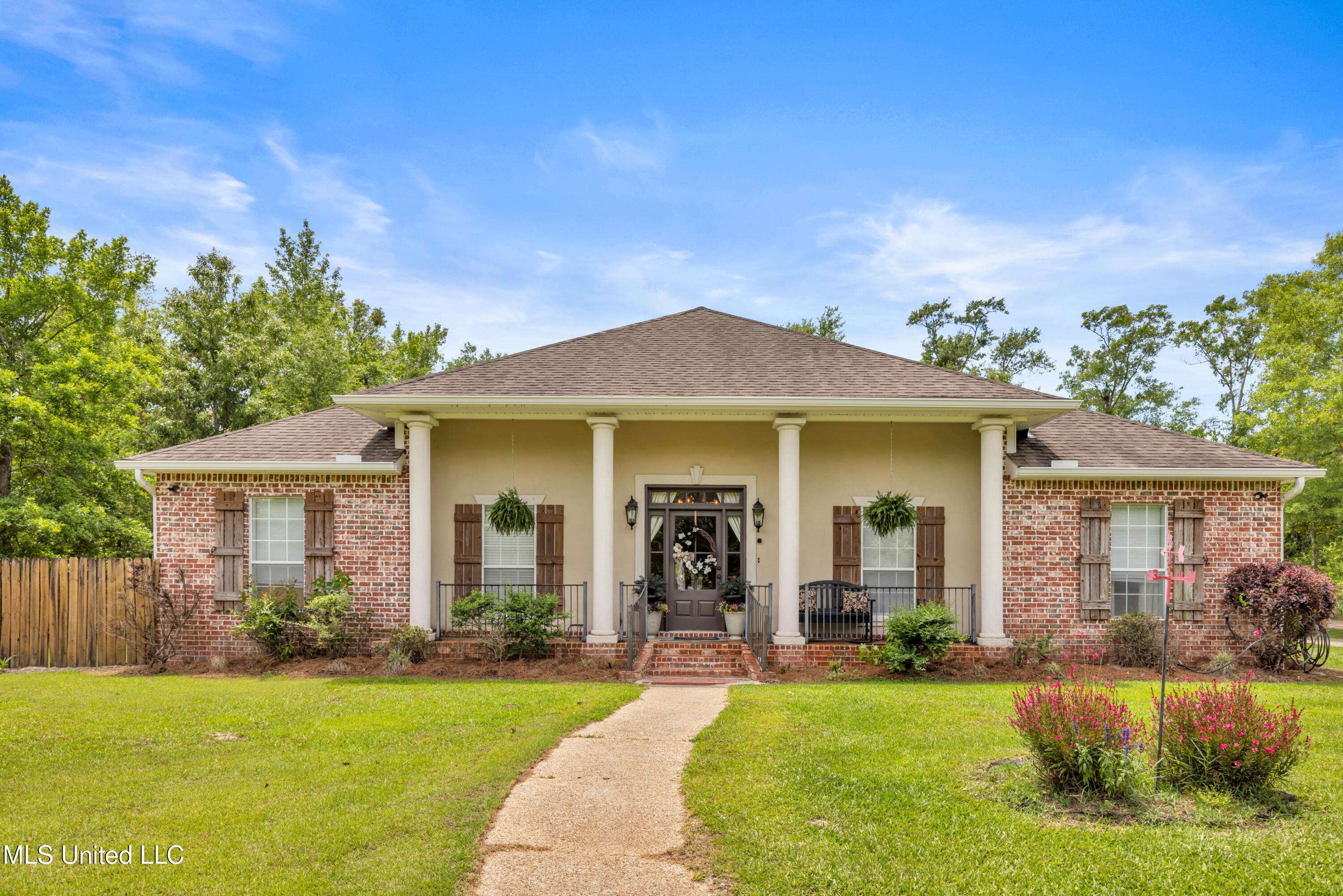 1199 Irvin Favre Road, Pass Christian, Mississippi image 1