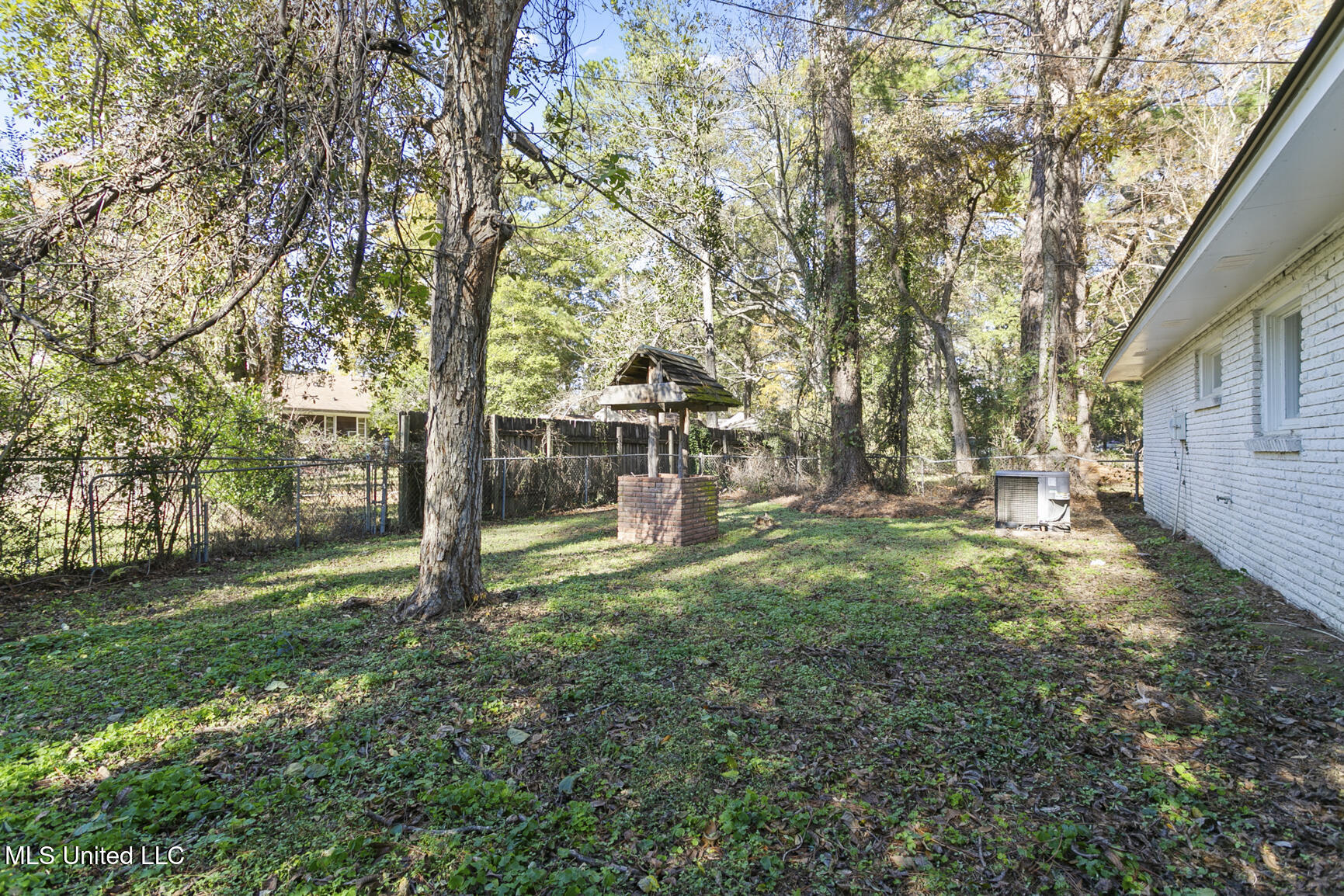 4851 Woodmont Drive, Jackson, Mississippi image 18