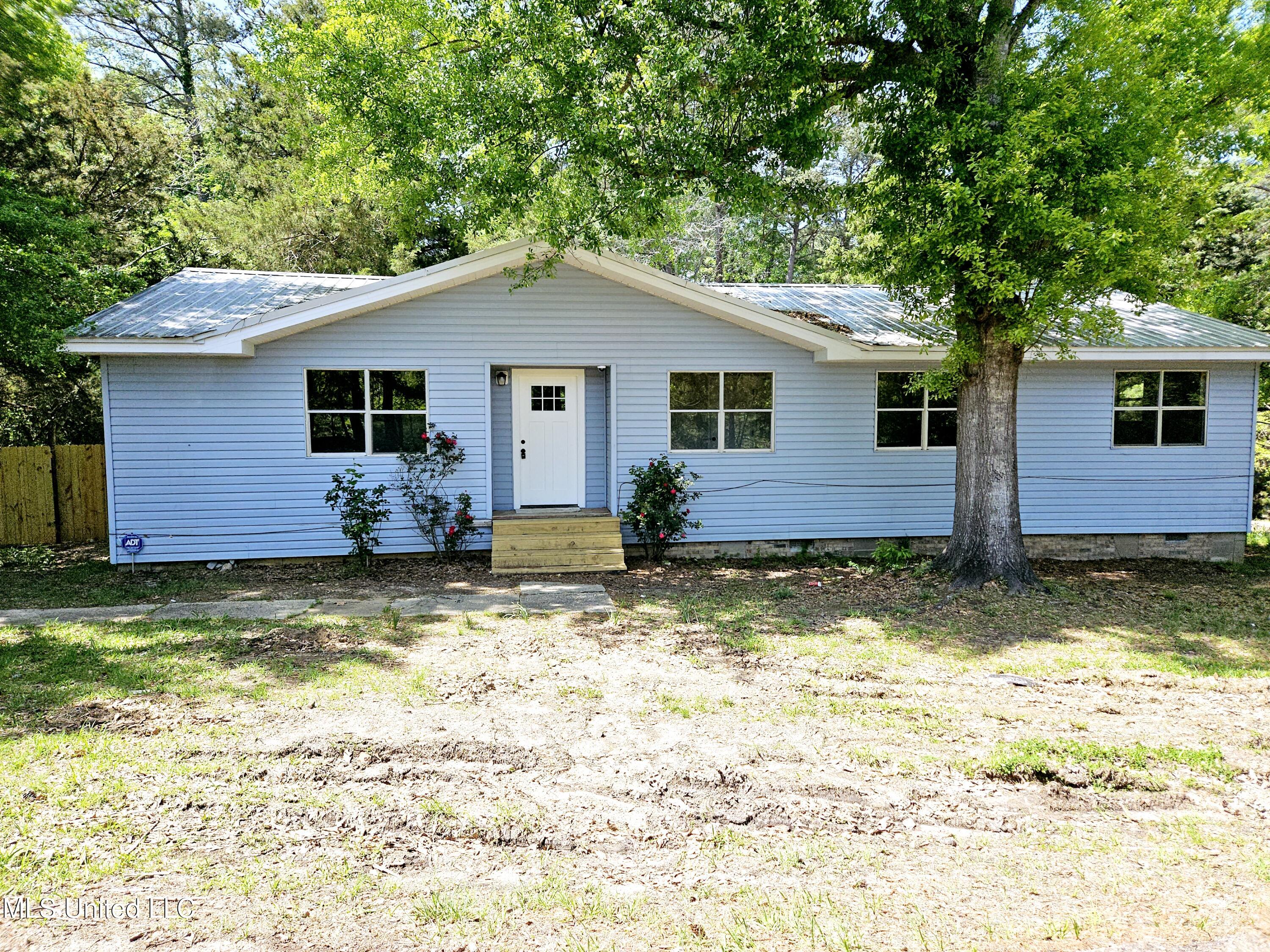 3925 Harold Drive, Jackson, Mississippi image 1