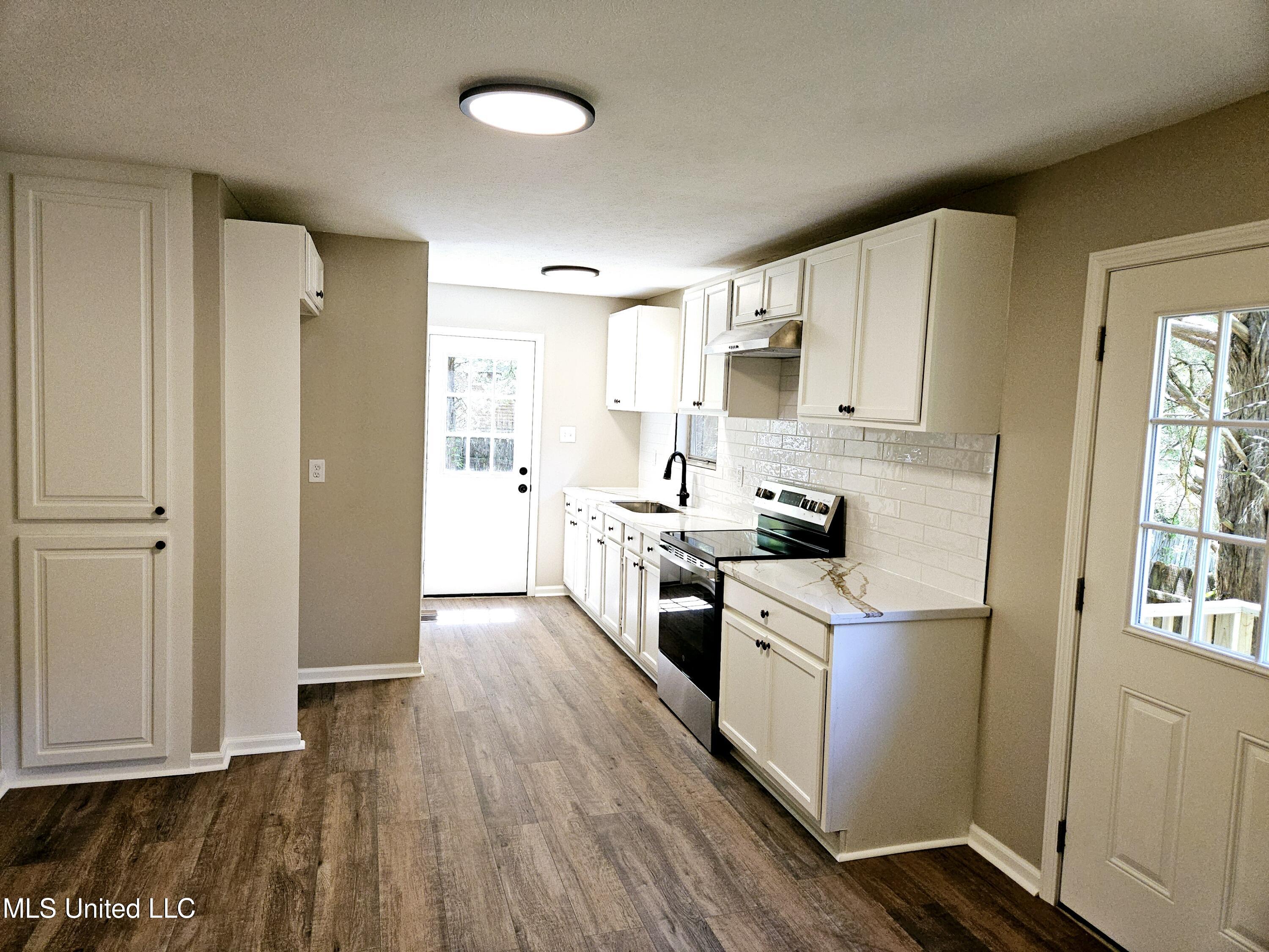 3925 Harold Drive, Jackson, Mississippi image 3