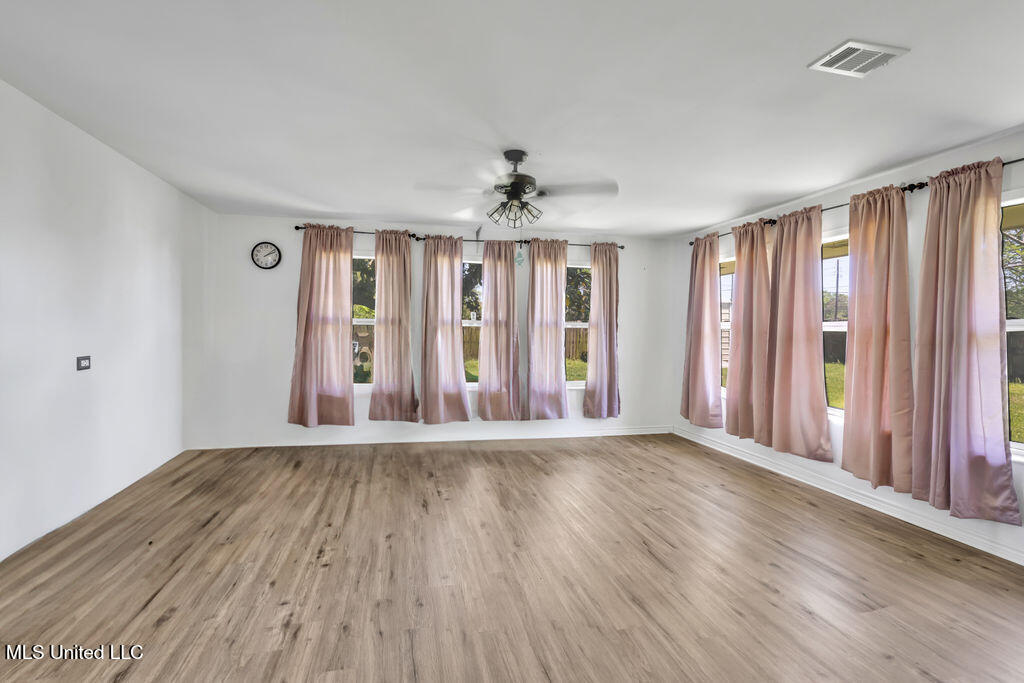 121 Vance Place, Long Beach, Mississippi image 11