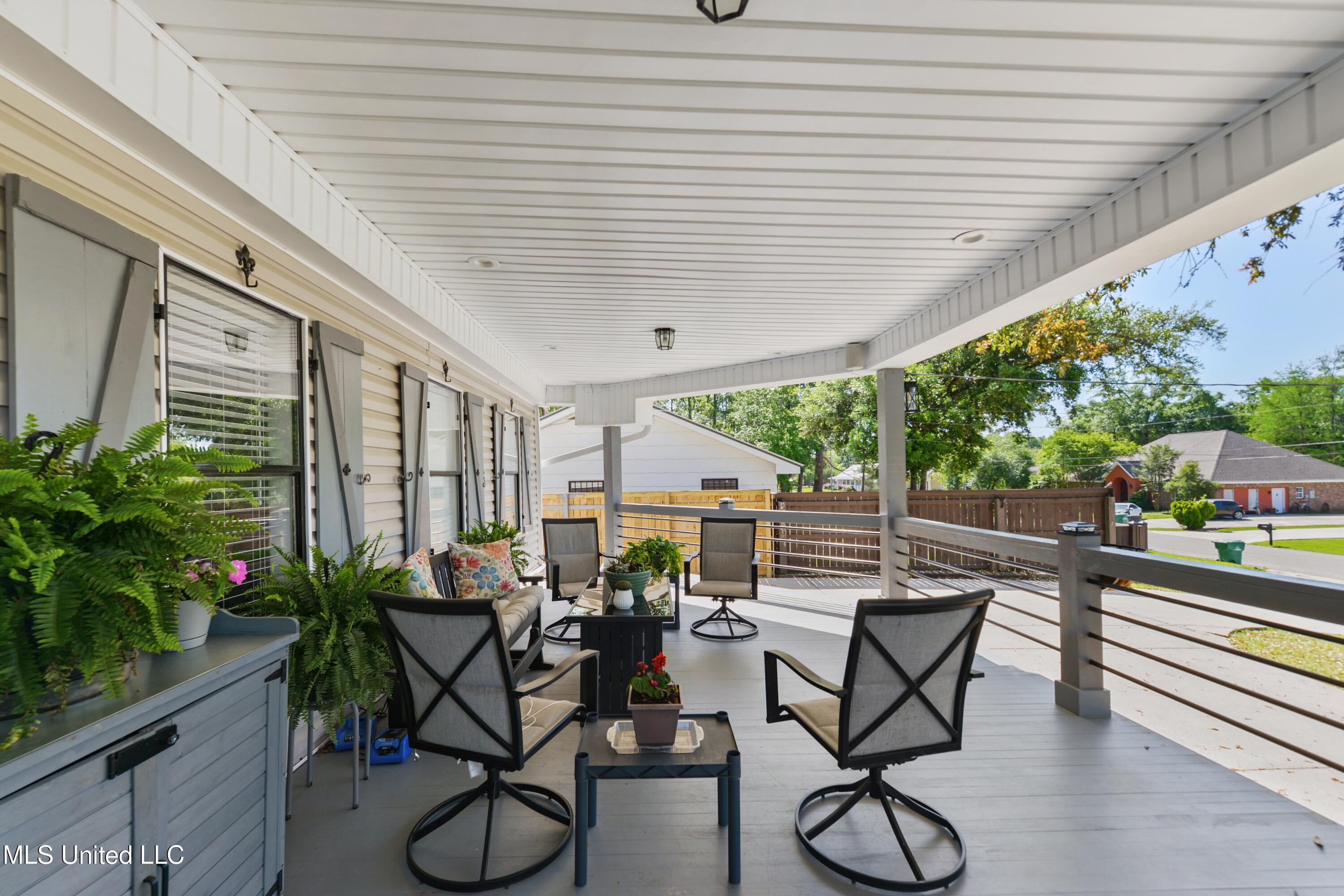513 Vine Circle, Bay Saint Louis, Mississippi image 4