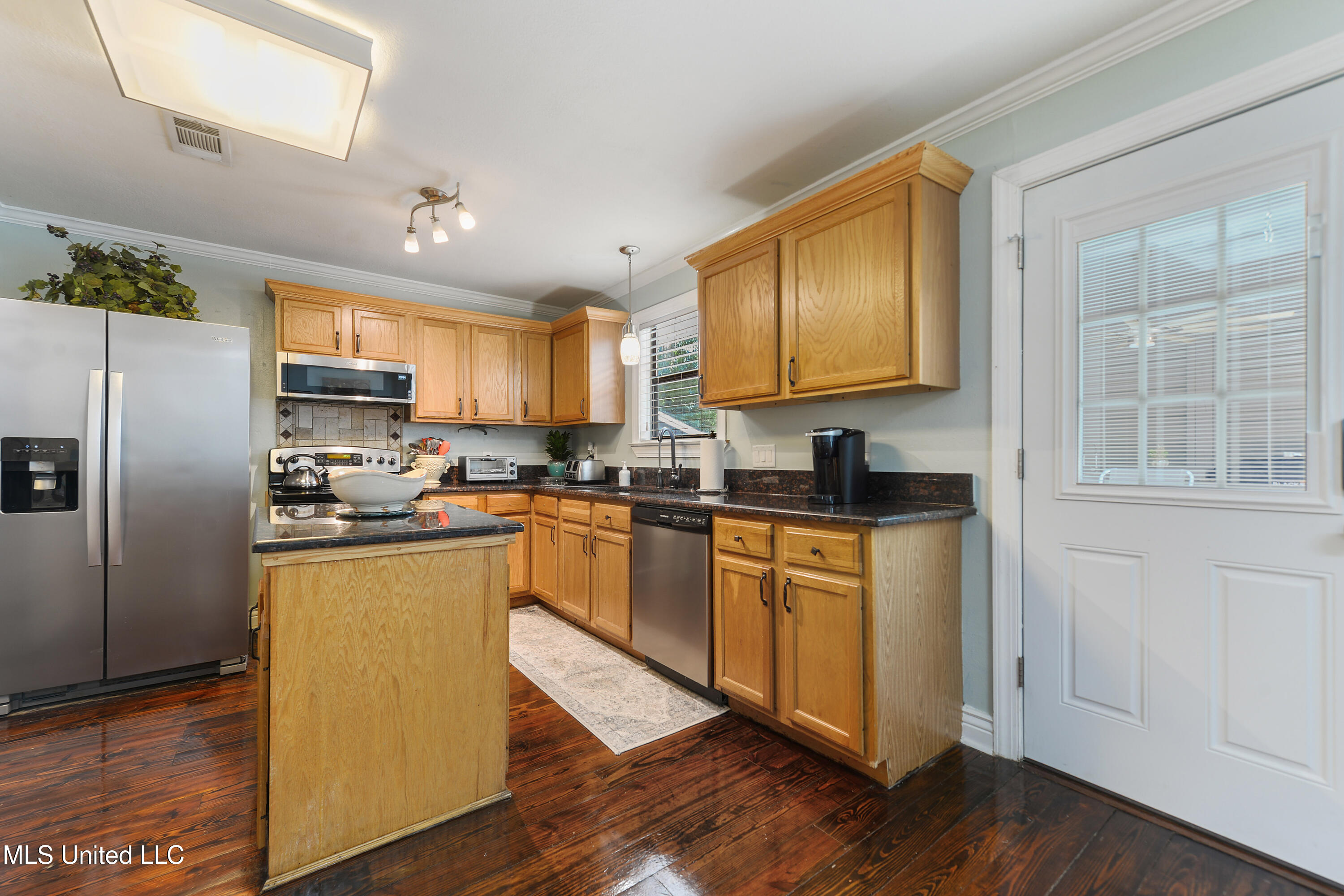 513 Vine Circle, Bay Saint Louis, Mississippi image 13