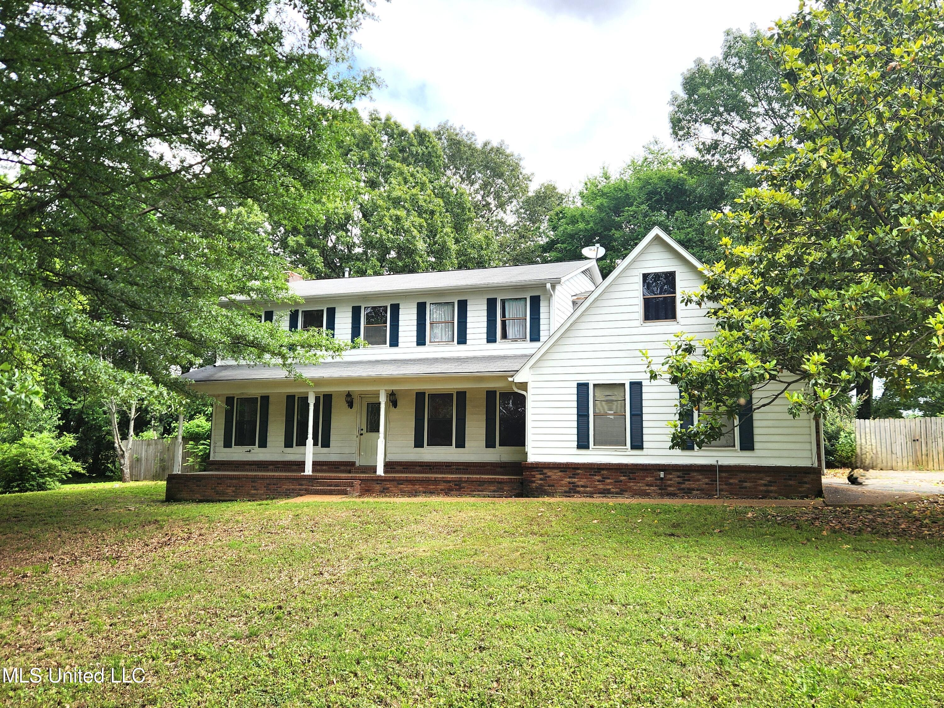 3850 E Plum Point Drive, Olive Branch, Mississippi image 1