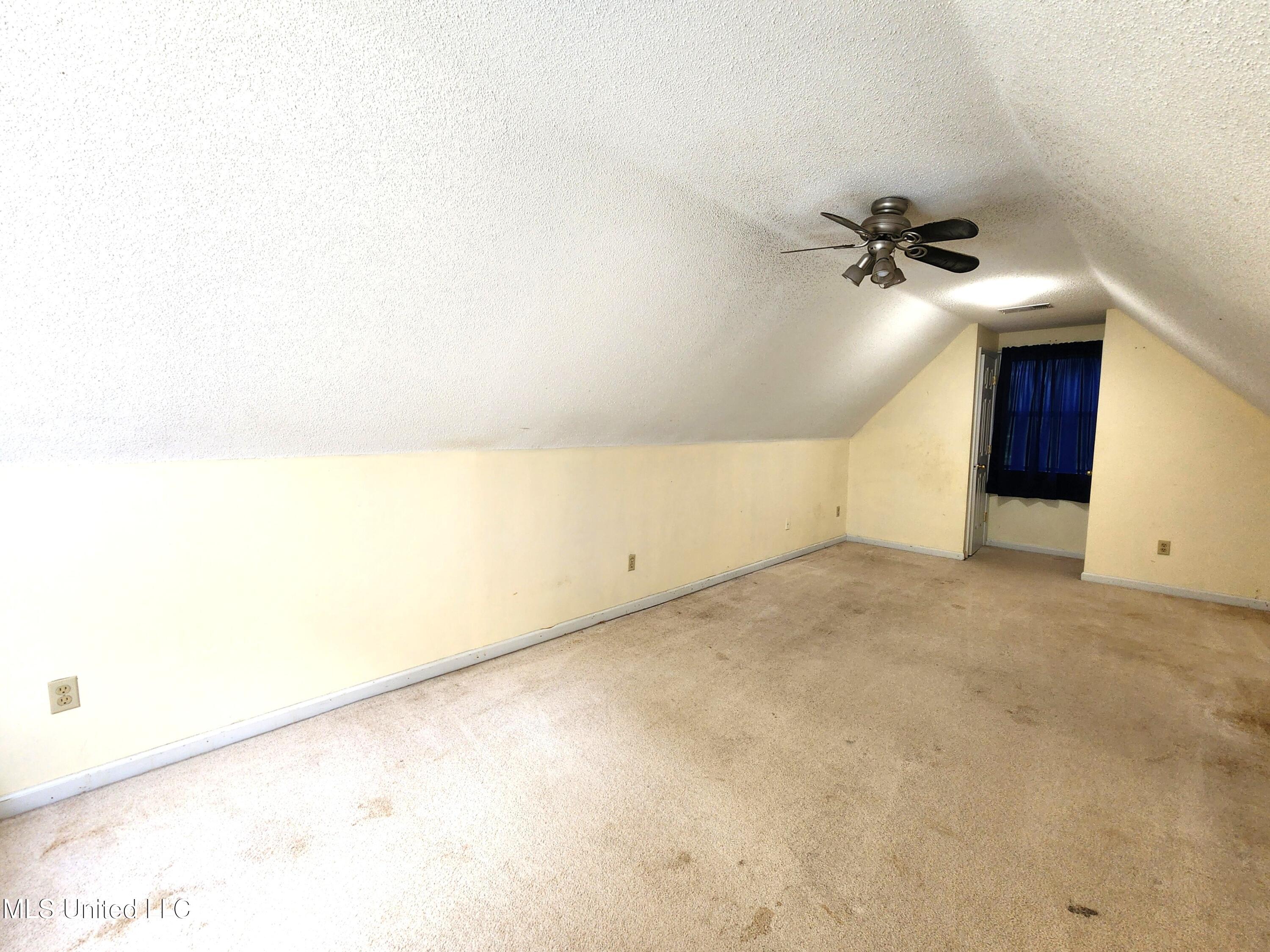 3850 E Plum Point Drive, Olive Branch, Mississippi image 18