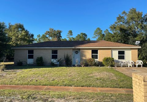 Single Family Residence in Gulfport MS 810 Murphy Street.jpg