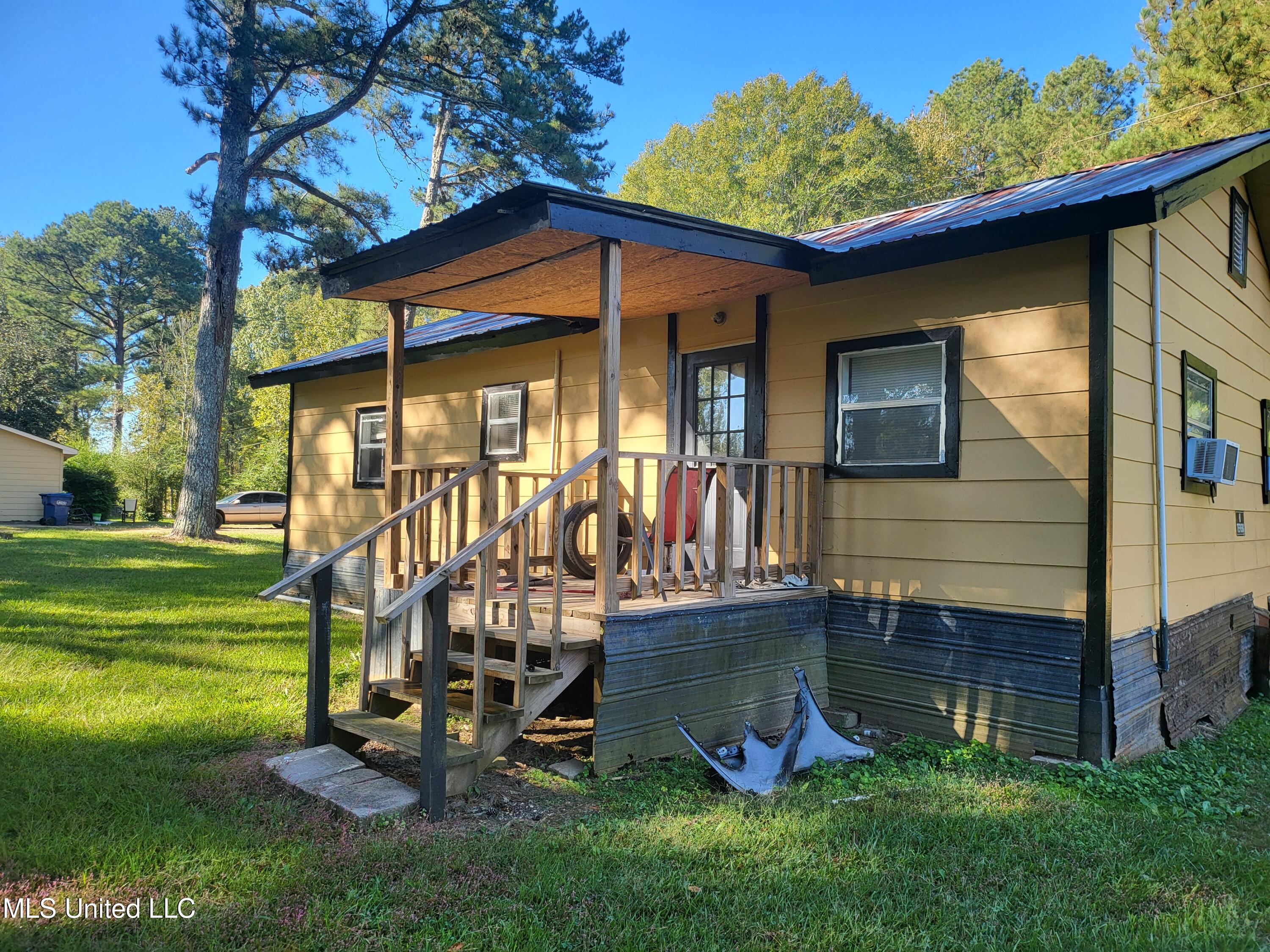 1549 Hillsboro Vfw Road, Forest, Mississippi image 9