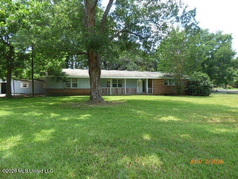Homes For Sale - 121 Catalpa Drive<br/> Adams County, Natchez, MS 39120