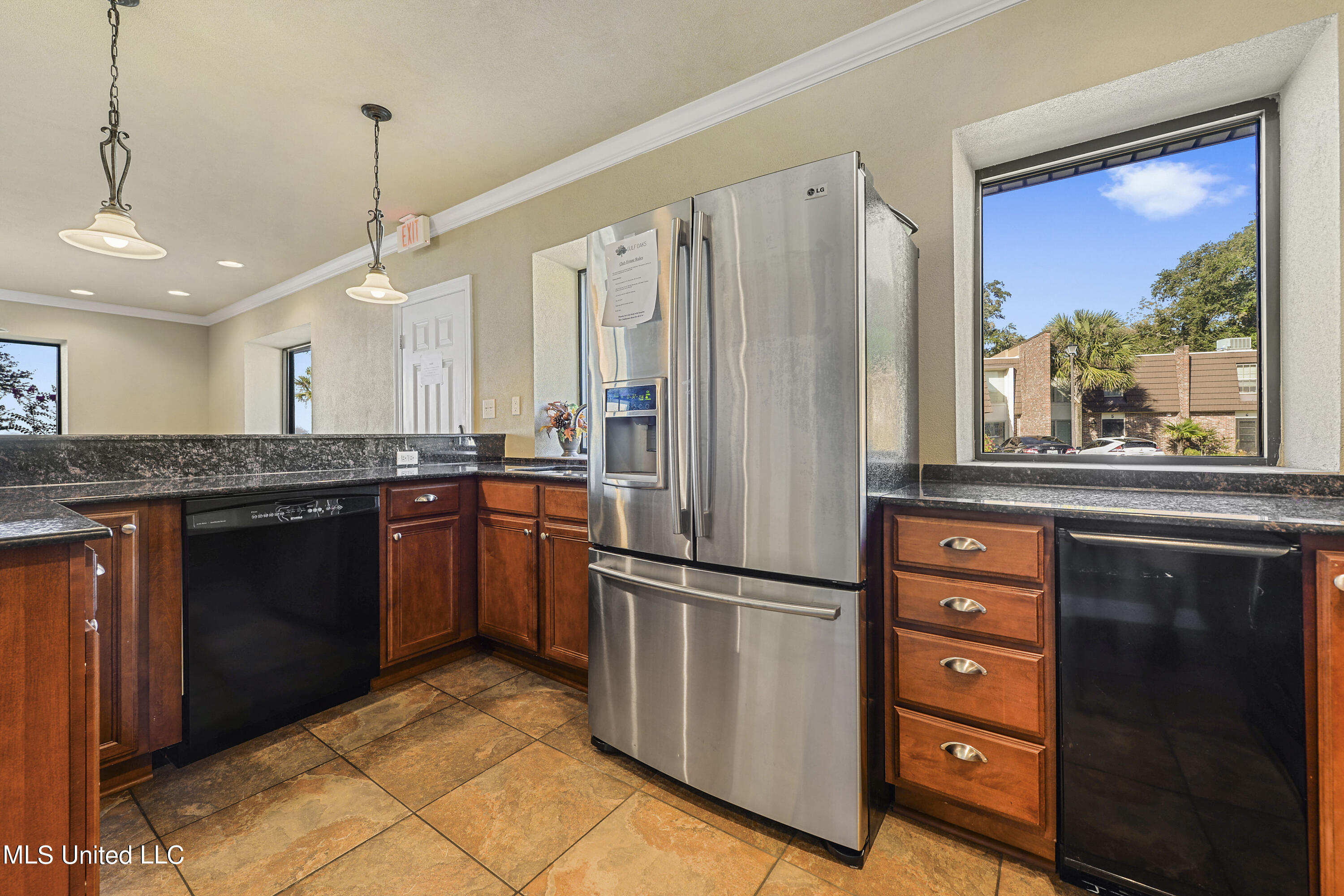 527 Front Beach Drive #17, Ocean Springs, Mississippi image 37