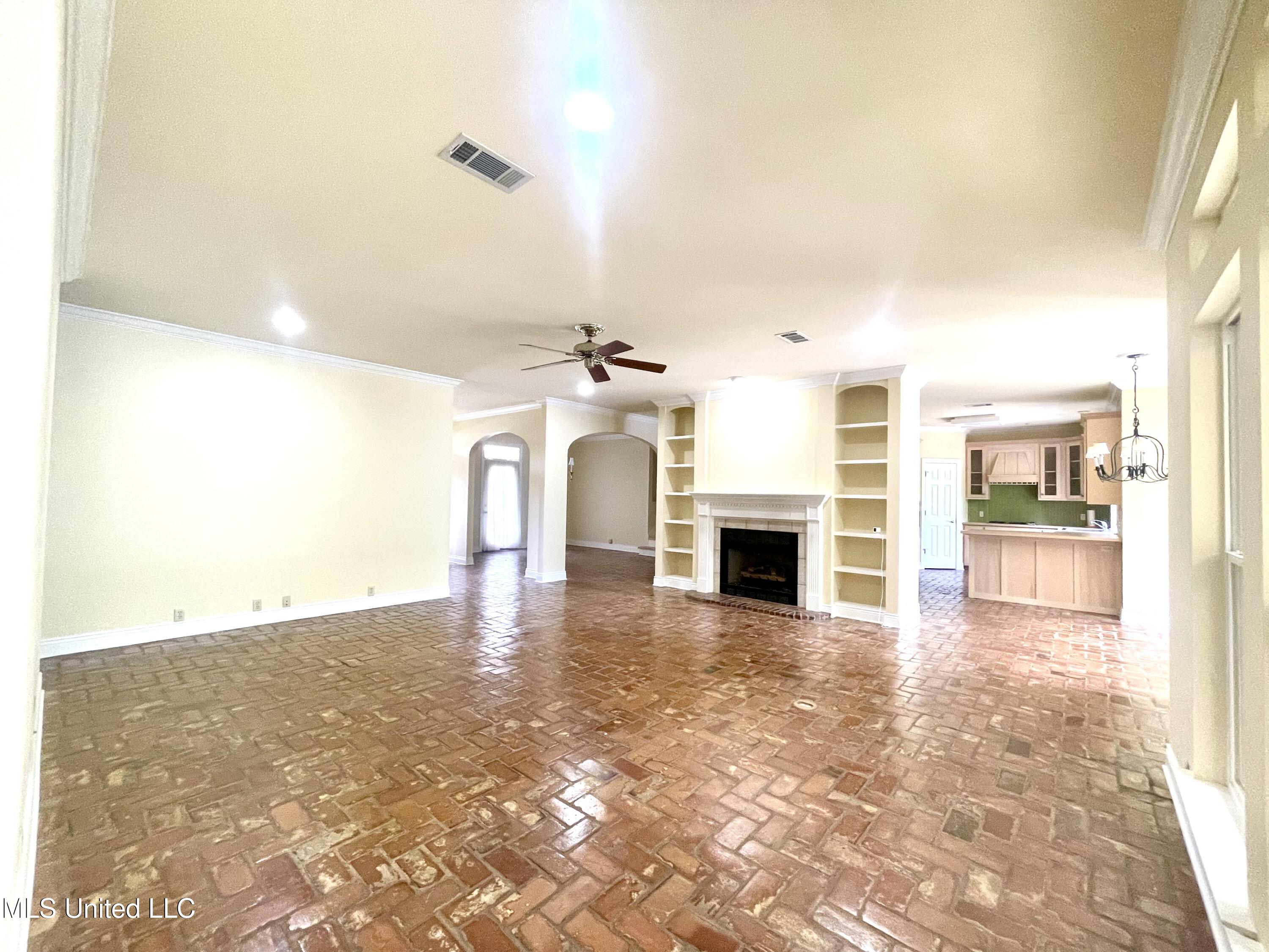 106 Peninsula Drive, Carriere, Mississippi image 9