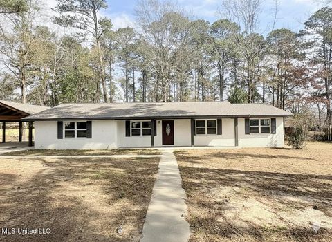 Homes For Sale - 1336 NE Union Street<br/> Brookhaven, MS 39601