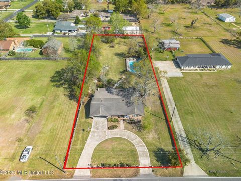 Homes For Sale - 20092 Pineville Road<br/> Harrison County, Long Beach, MS 39560