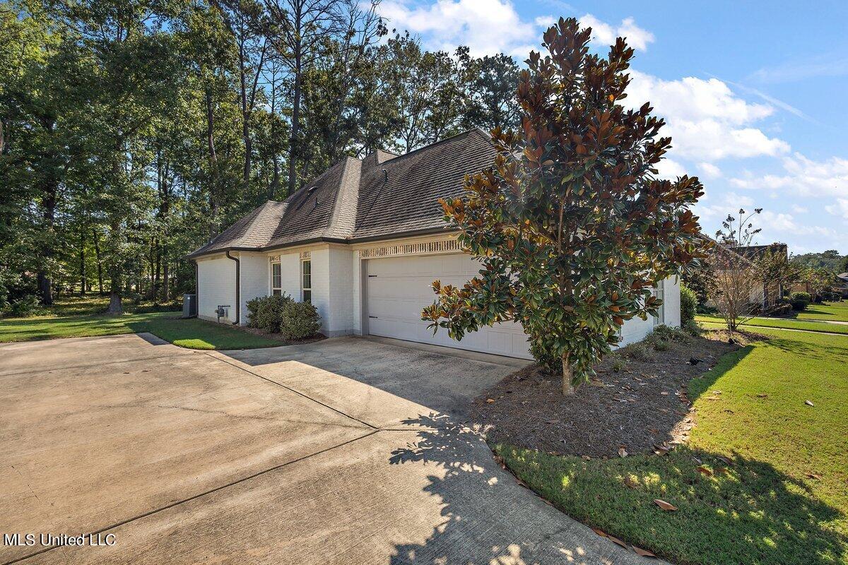 114 Rosemont Drive, Brandon, Mississippi image 3