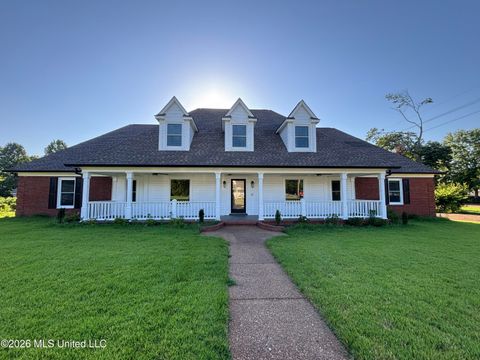 Homes For Rent - 990 Eagle Ridge Cove<br/> Hernando, MS 38632