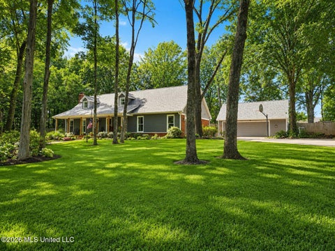 Homes For Sale - 2306 Barrett Street<br/> Southaven, MS 38672