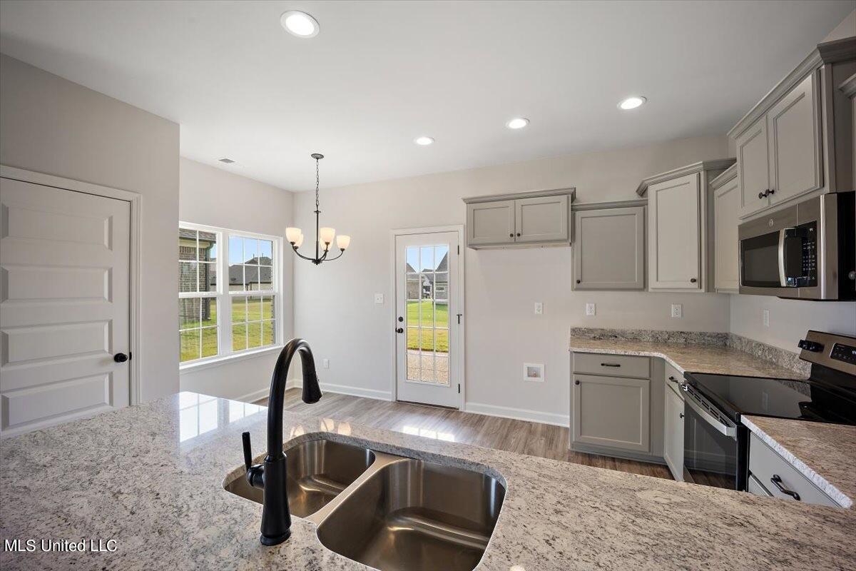 2319 Franklin Drive, Southaven, Mississippi image 11