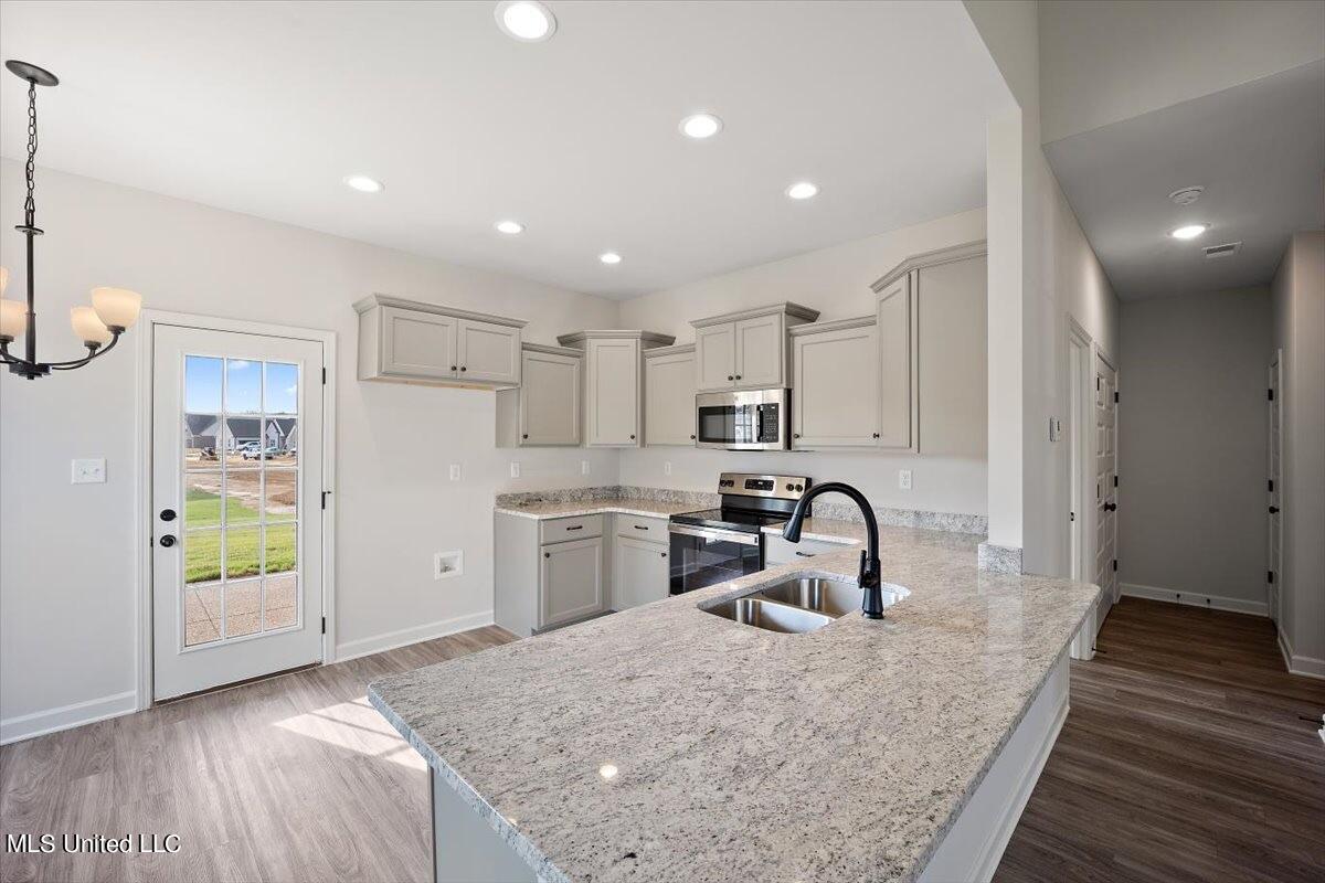 2319 Franklin Drive, Southaven, Mississippi image 10