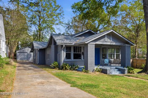 Homes For Sale - 1318 Linden Place<br/> Jackson, MS 39202