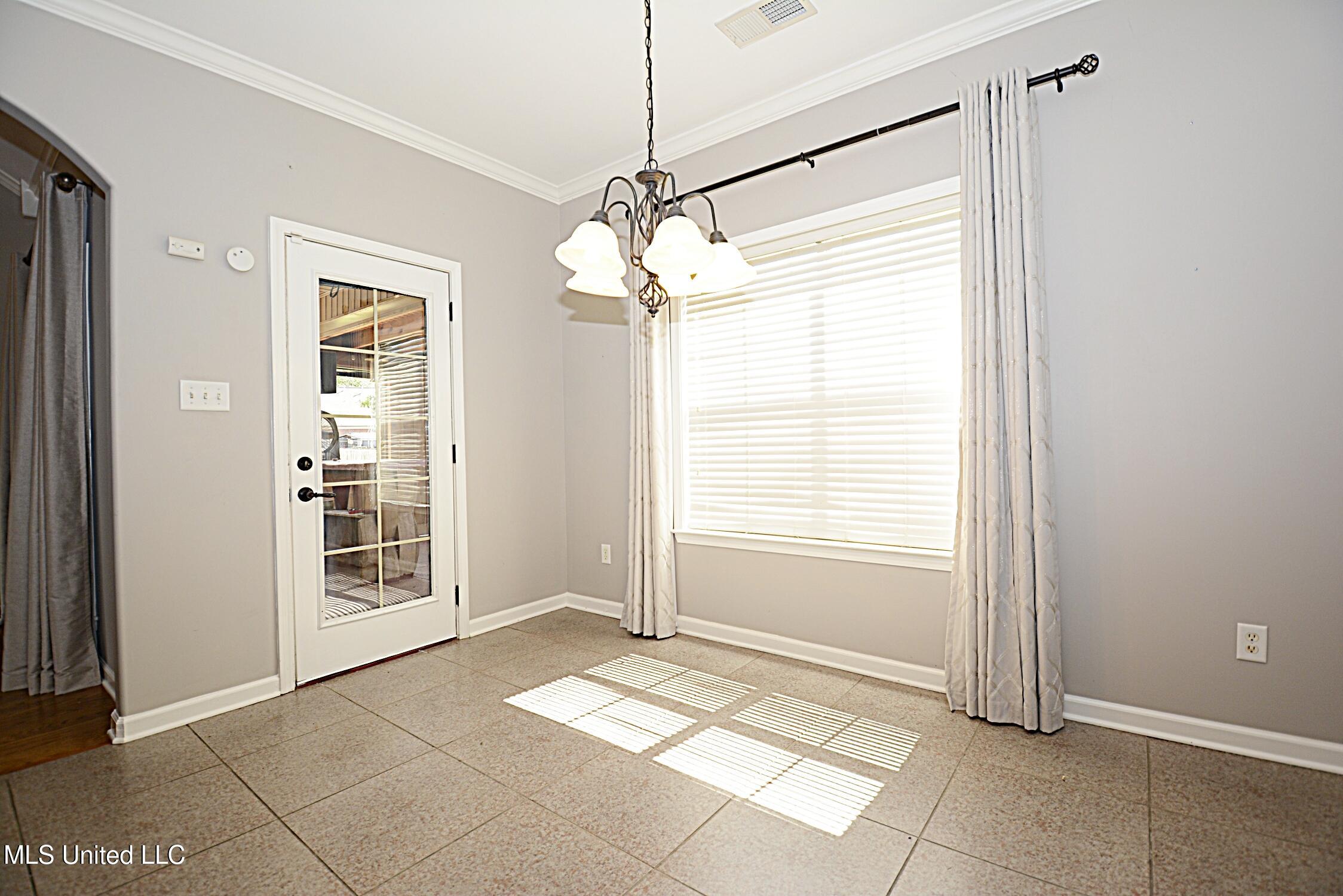 579 Fawn Grove Circle, Hernando, Mississippi image 14