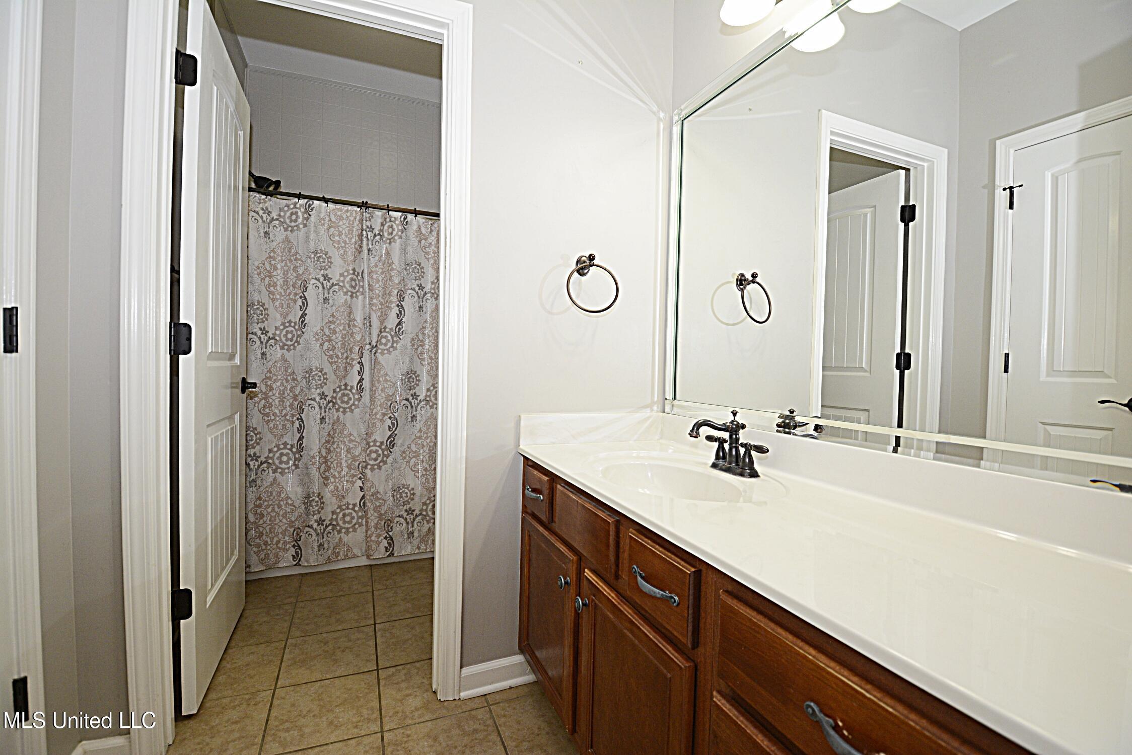 579 Fawn Grove Circle, Hernando, Mississippi image 21