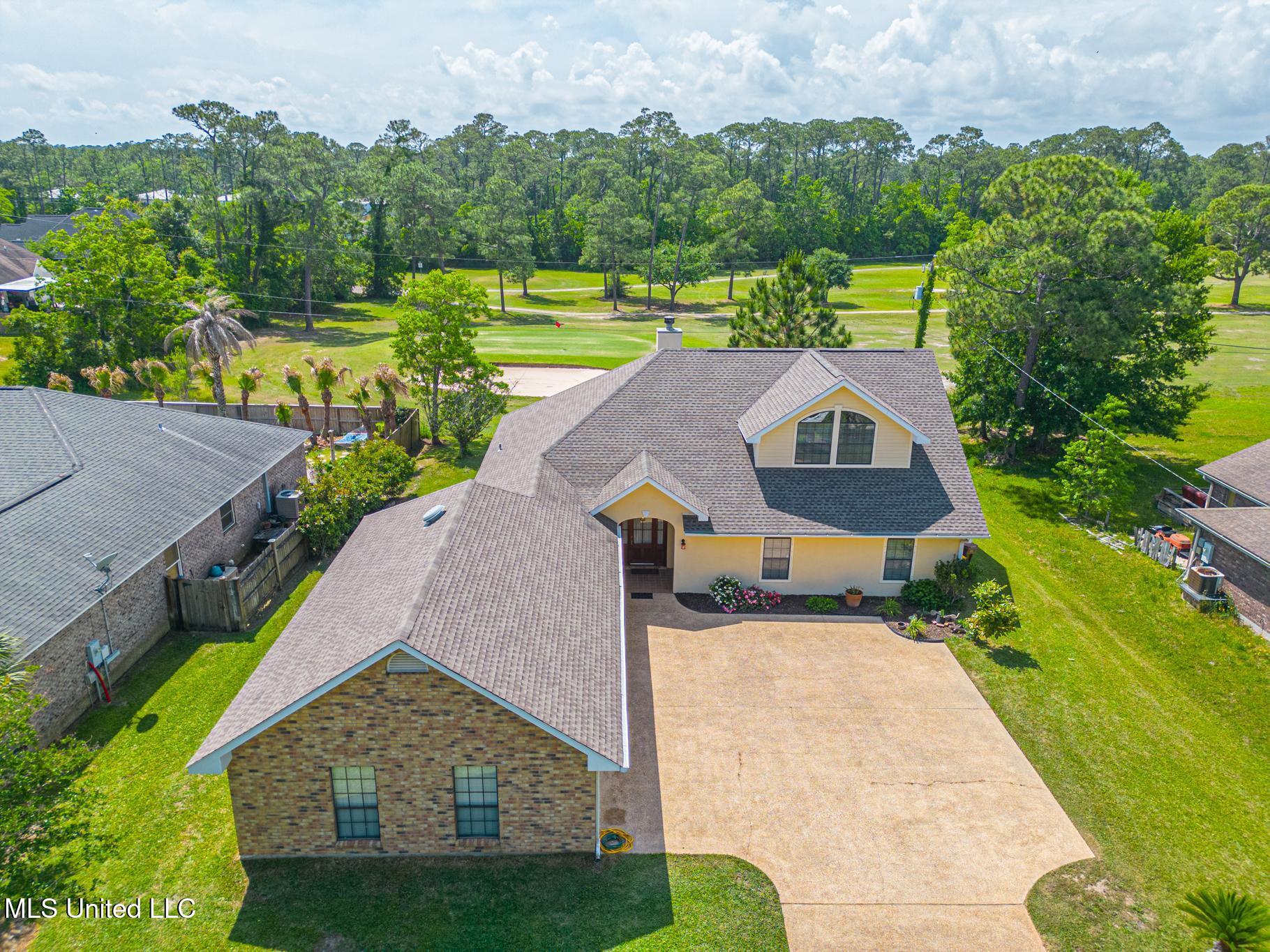 113 Fernwood Drive, Pass Christian, Mississippi image 2