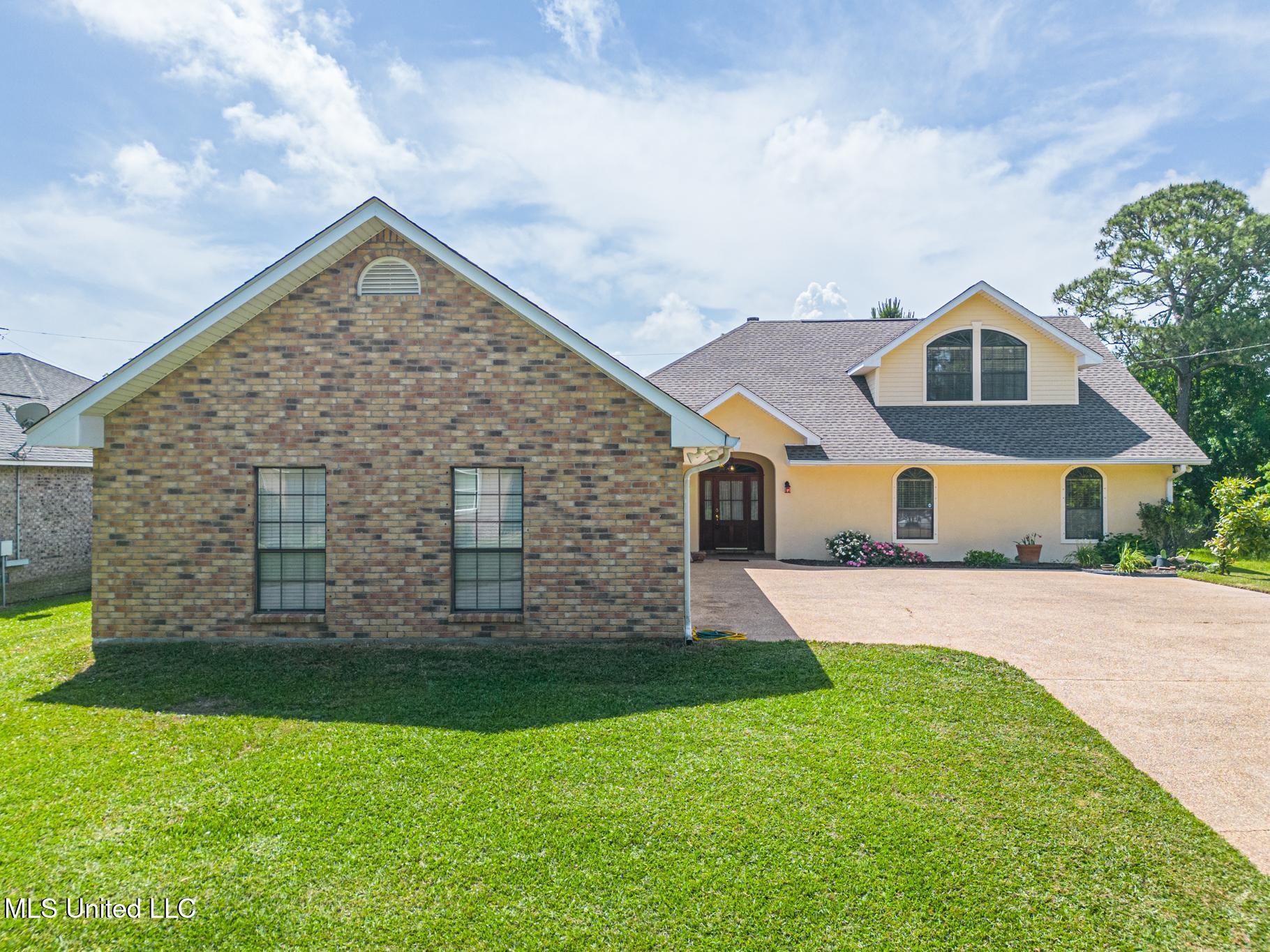 113 Fernwood Drive, Pass Christian, Mississippi image 4