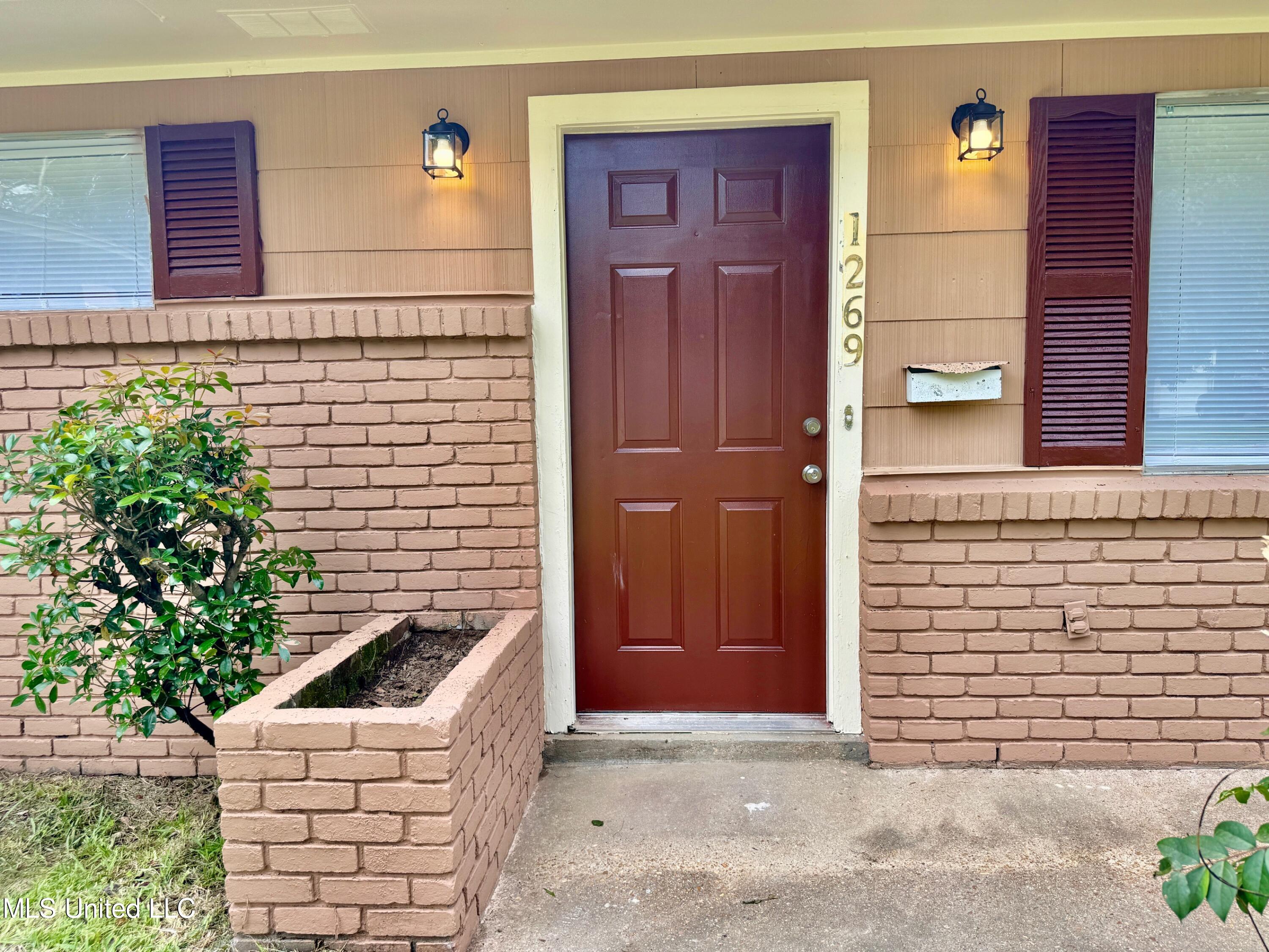 1269 Wooddell Drive, Jackson, Mississippi image 2