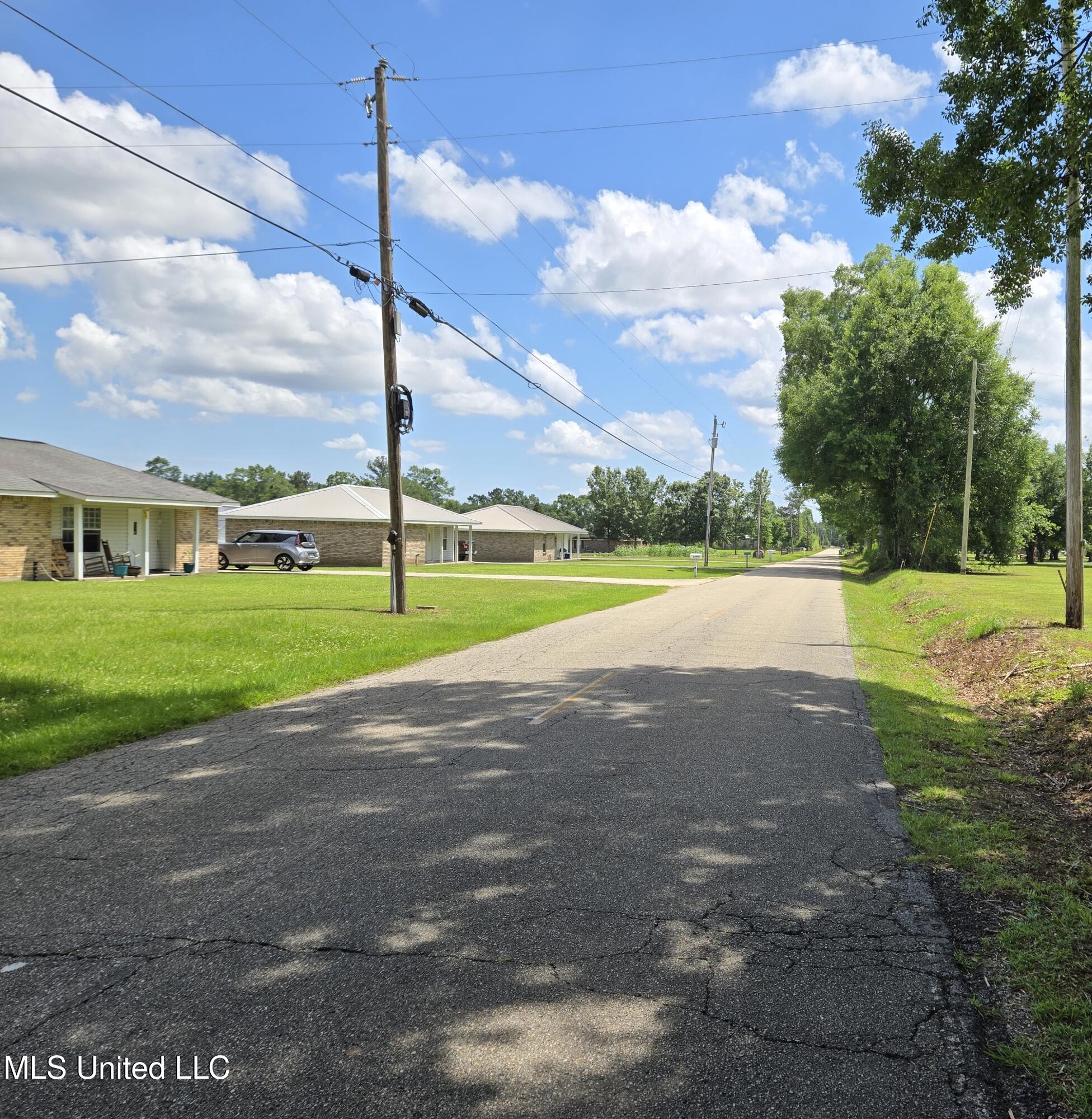 24443 N Benville Road, Picayune, Mississippi image 10