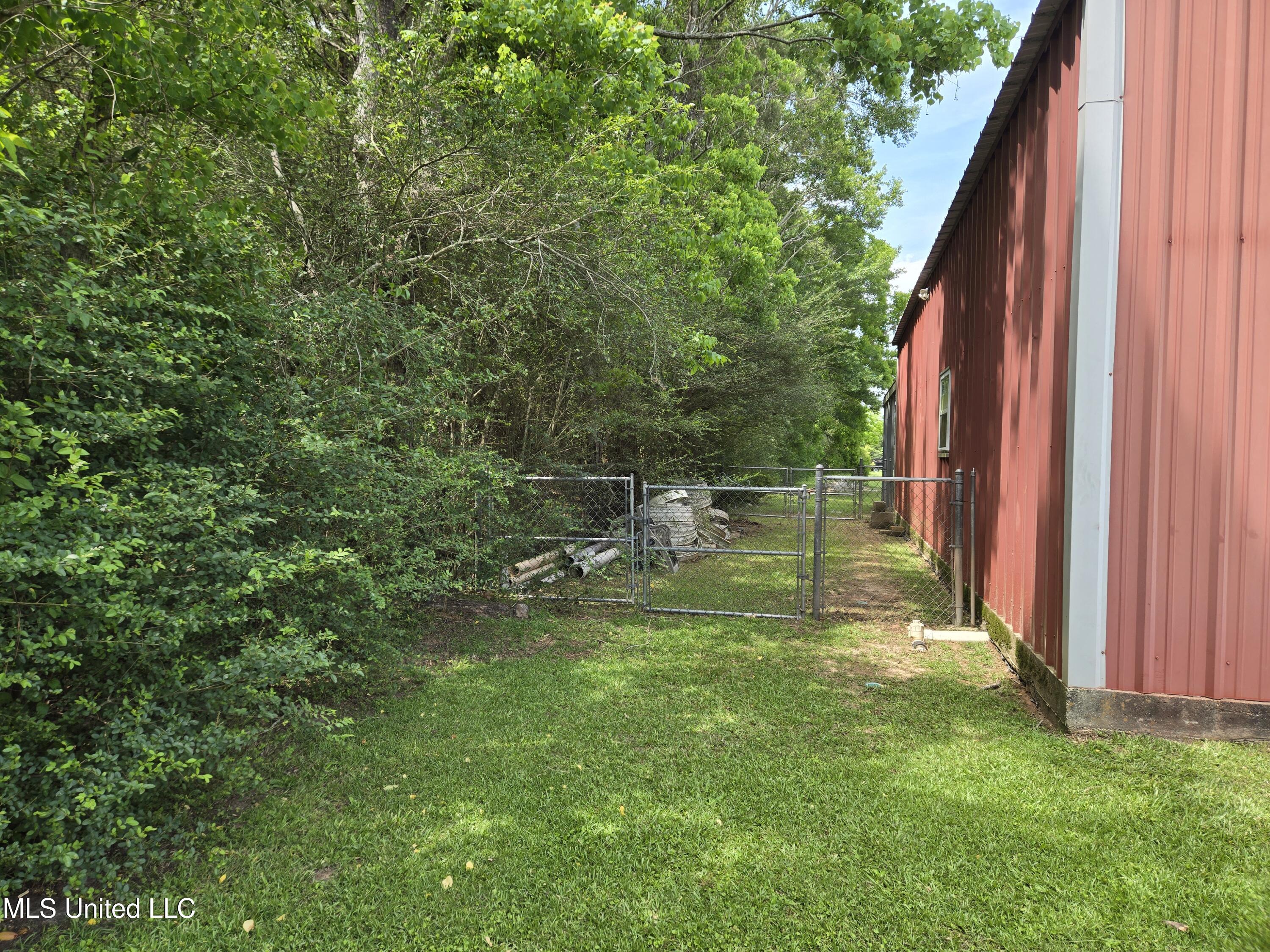 24443 N Benville Road, Picayune, Mississippi image 12