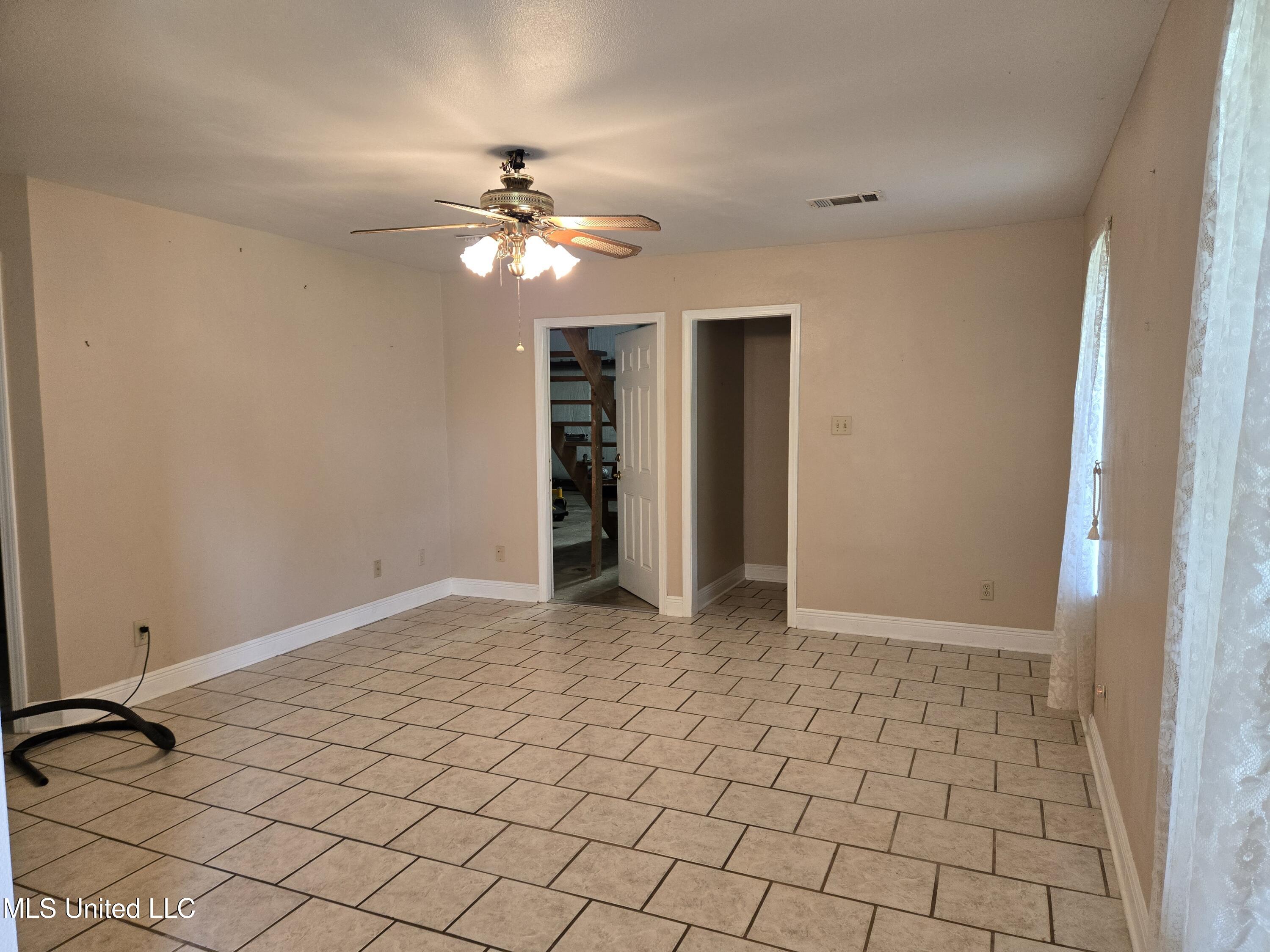 24443 N Benville Road, Picayune, Mississippi image 3