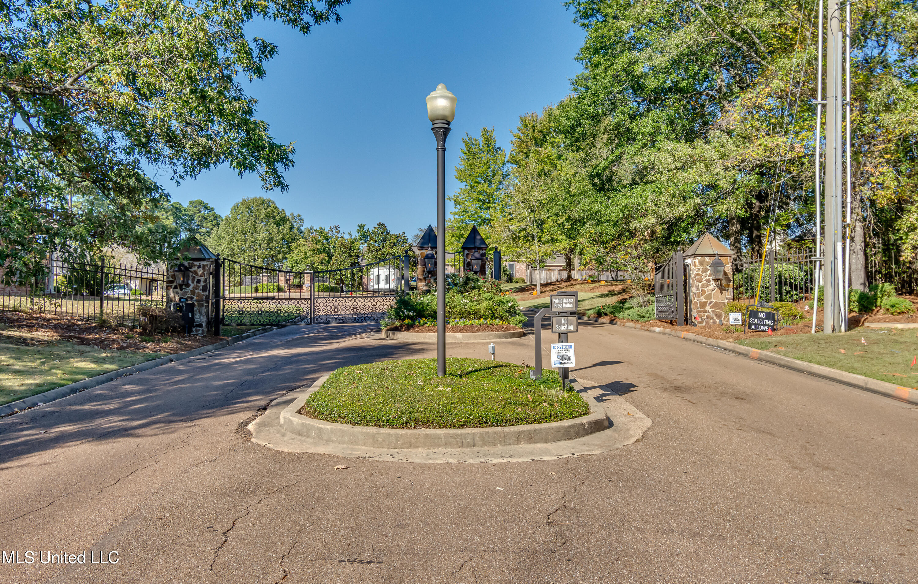 Ridgeland, Mississippi 39157, United States, 3 Bedrooms Bedrooms, ,2 BathroomsBathrooms,Residential,Active,237974