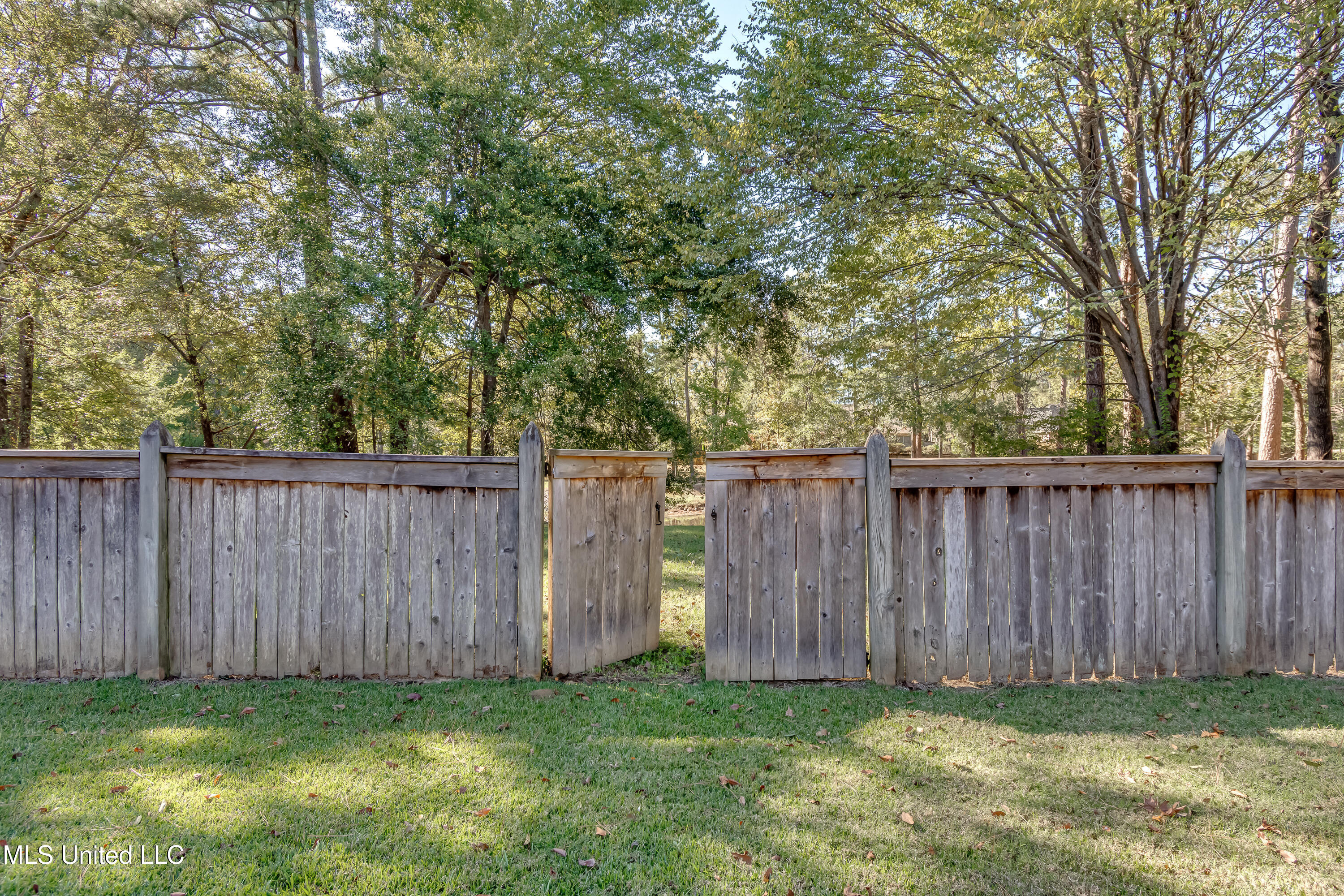 Ridgeland, Mississippi 39157, United States, 3 Bedrooms Bedrooms, ,2 BathroomsBathrooms,Residential,Active,237974