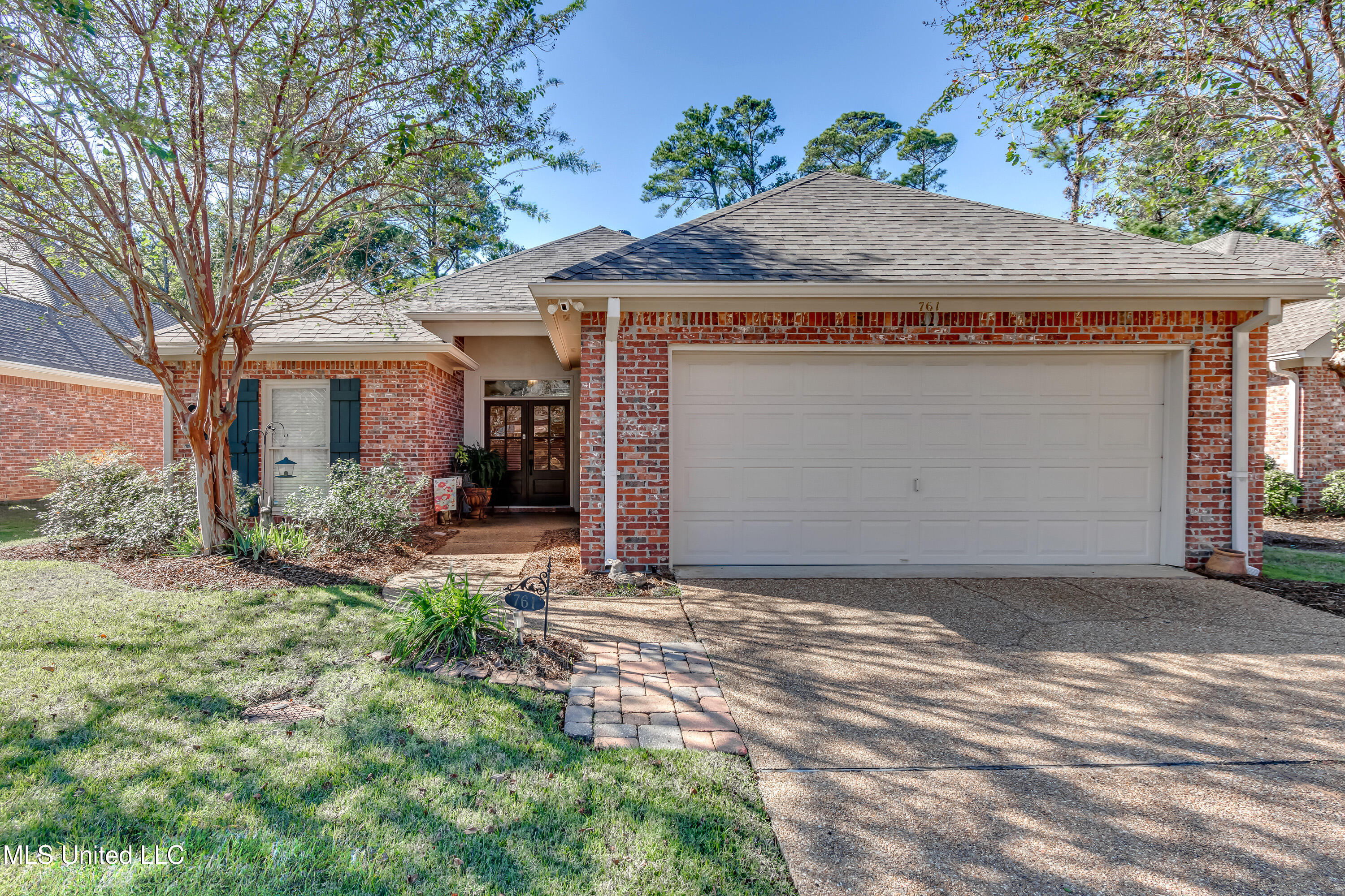 Ridgeland, Mississippi 39157, United States, 3 Bedrooms Bedrooms, ,2 BathroomsBathrooms,Residential,Active,237974