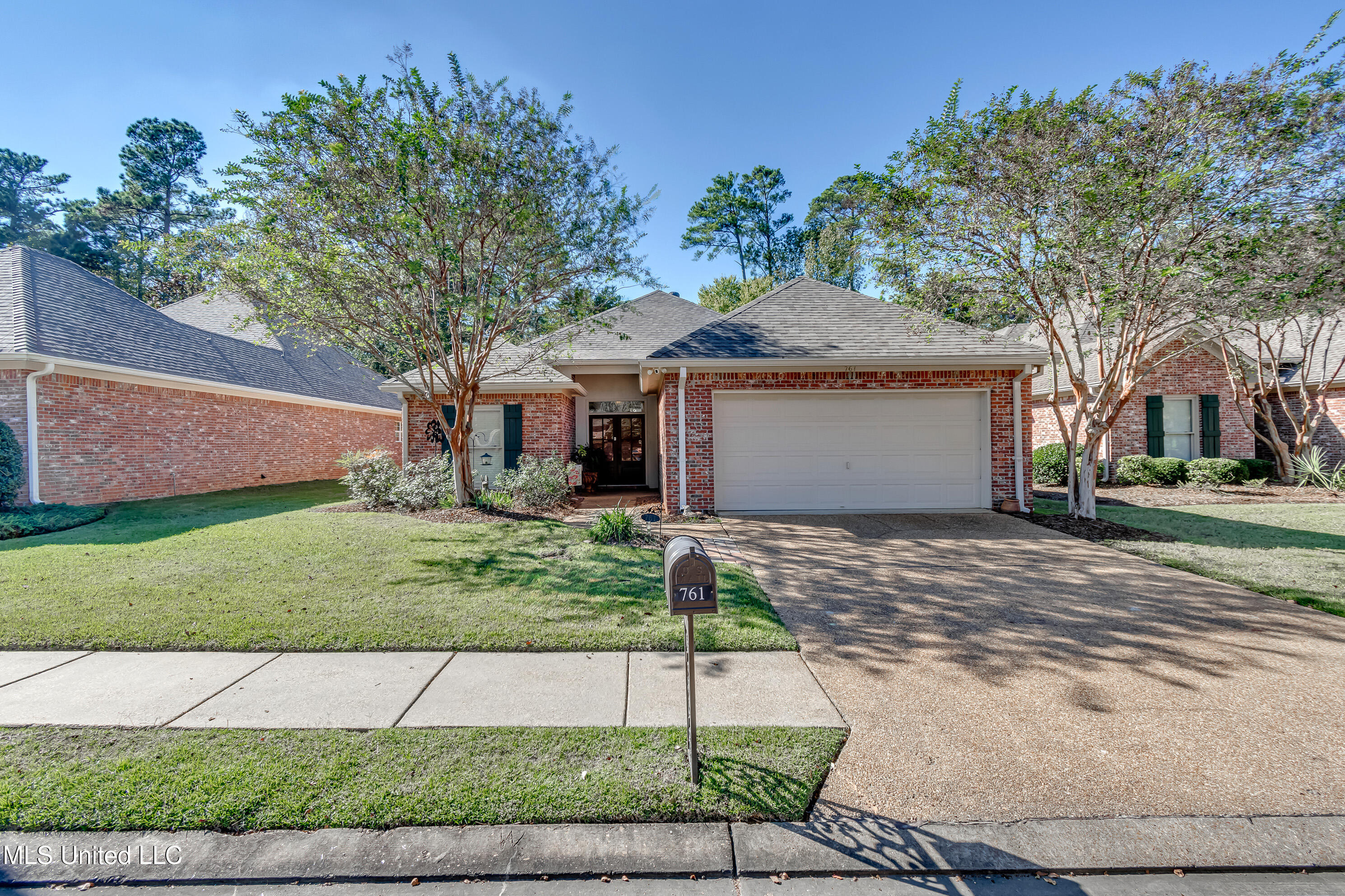 Ridgeland, Mississippi 39157, United States, 3 Bedrooms Bedrooms, ,2 BathroomsBathrooms,Residential,Active,237974