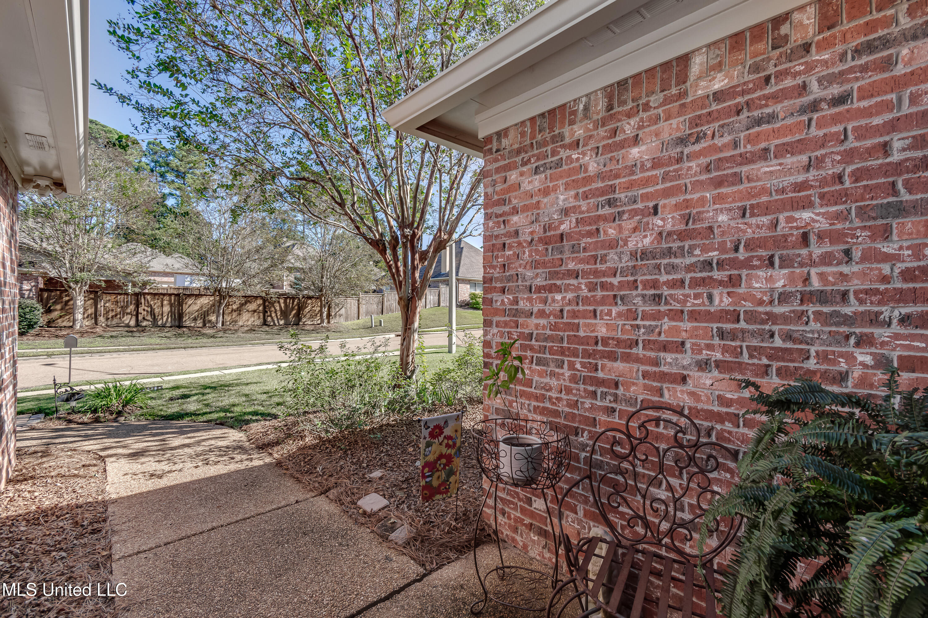 Ridgeland, Mississippi 39157, United States, 3 Bedrooms Bedrooms, ,2 BathroomsBathrooms,Residential,Active,237974