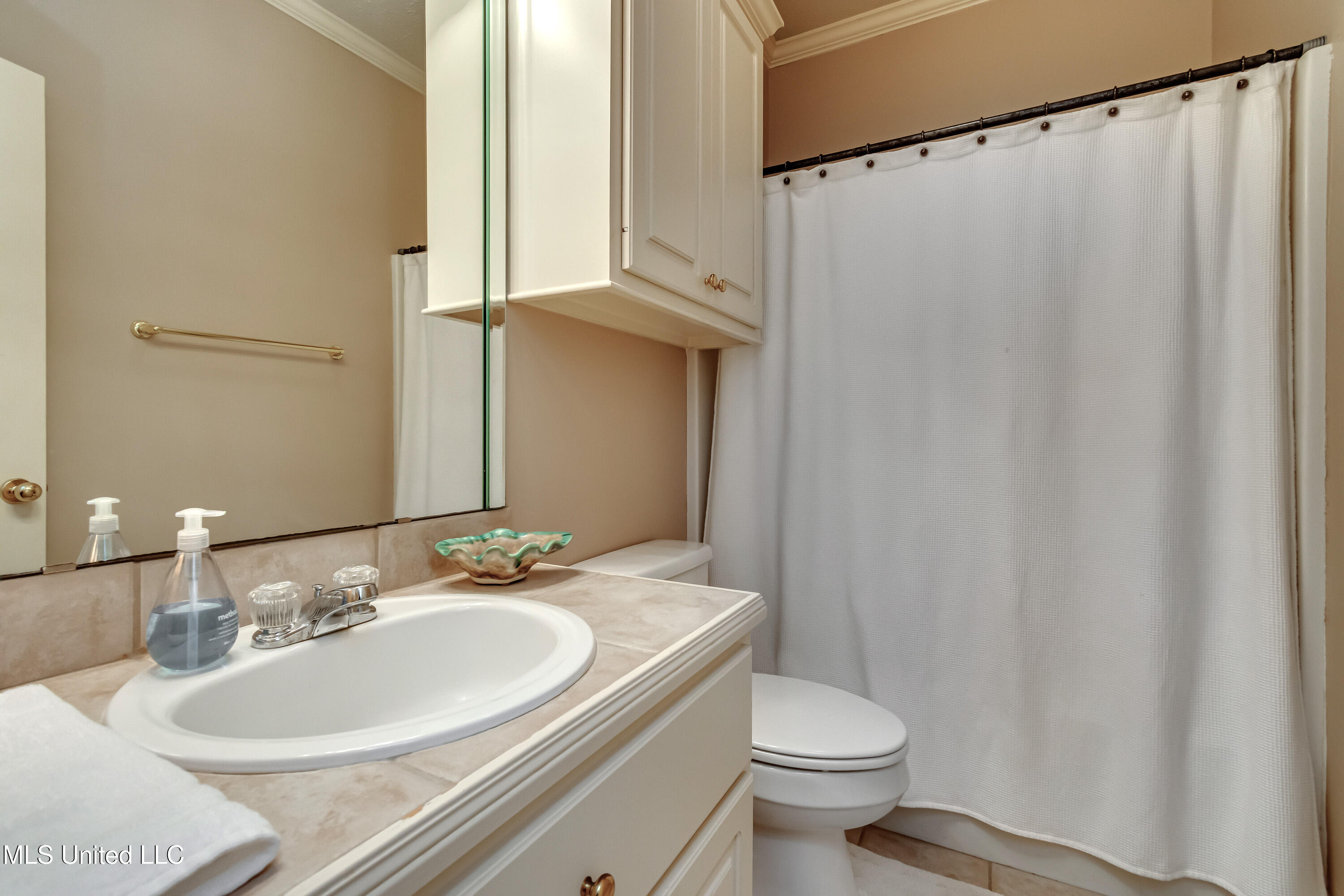 Ridgeland, Mississippi 39157, United States, 3 Bedrooms Bedrooms, ,2 BathroomsBathrooms,Residential,Active,237974