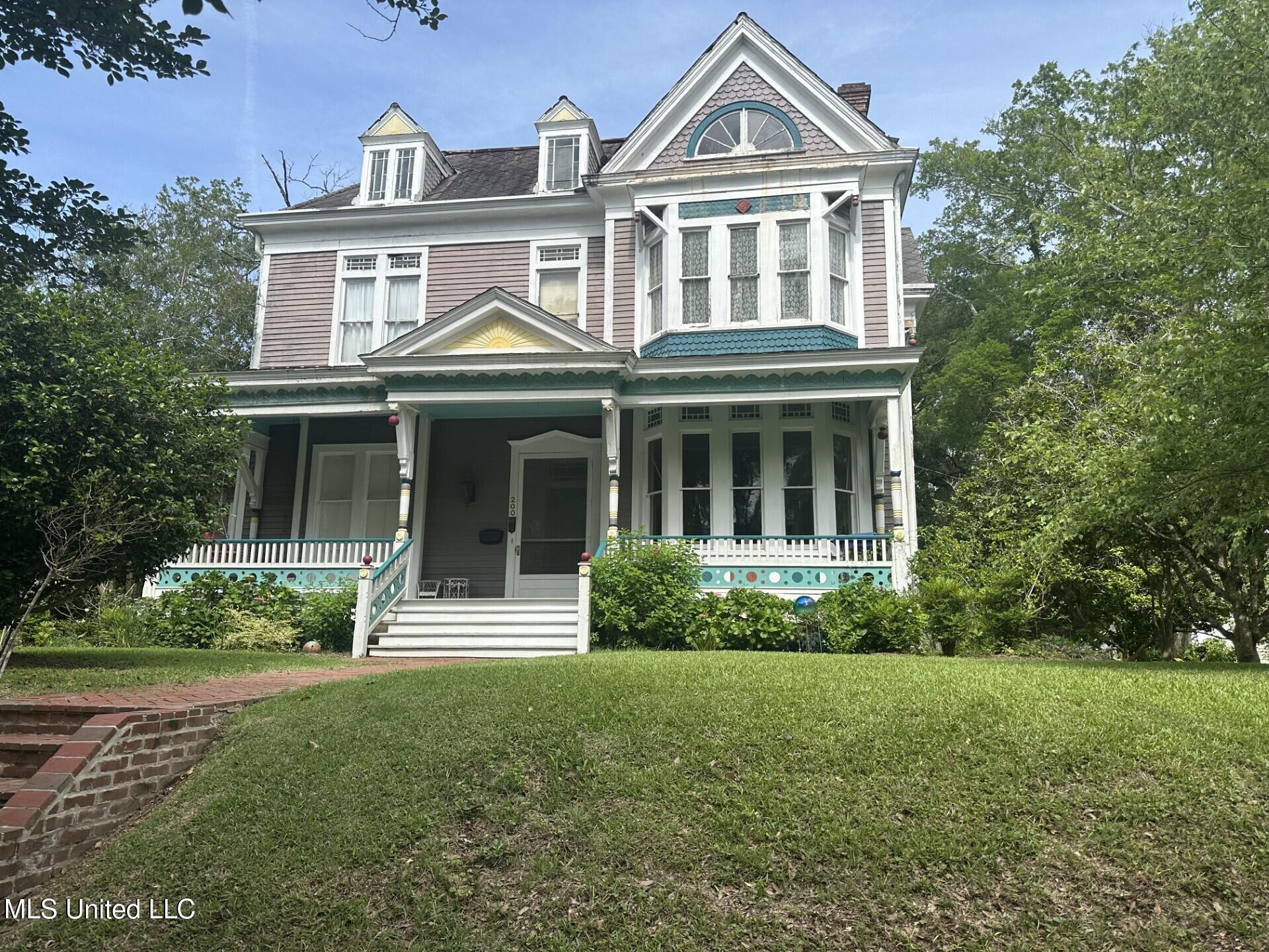 200 St. Charles Avenue, Natchez, Mississippi image 30