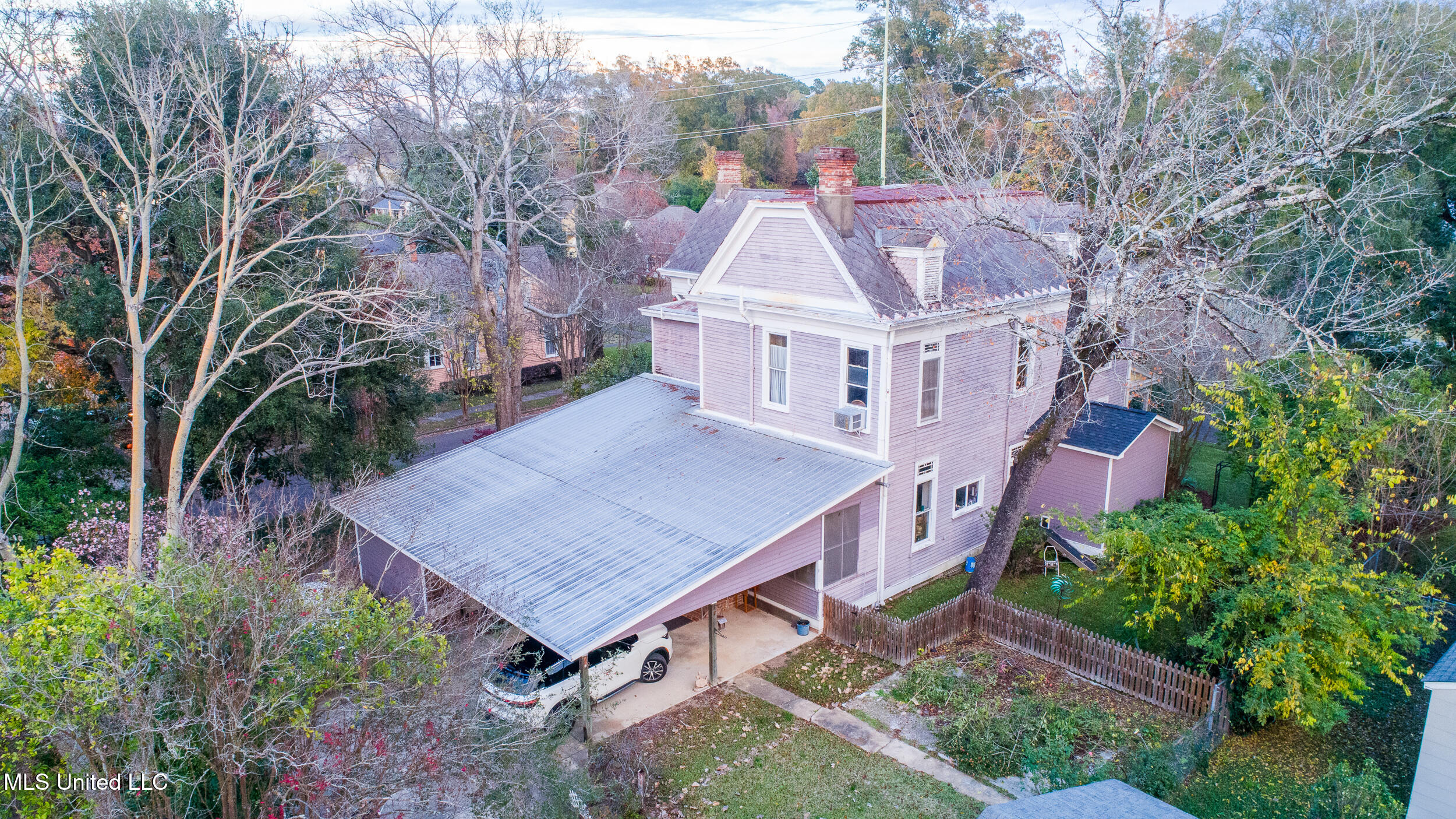 200 St. Charles Avenue, Natchez, Mississippi image 32