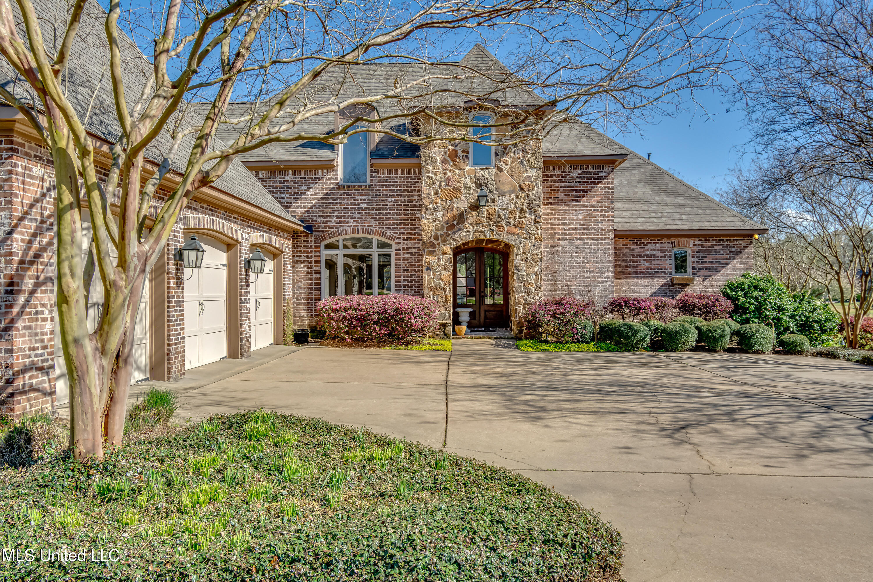 202 Little Creek Road, Flowood, Mississippi image 2