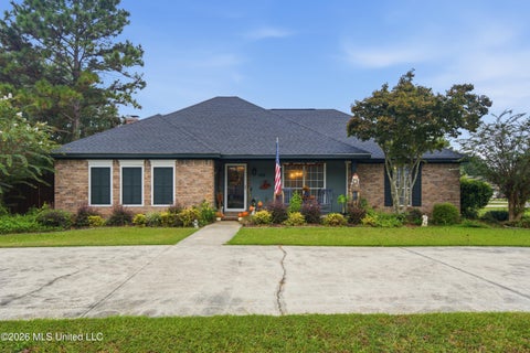 Homes For Sale - 125 Dove Hollow<br/> Petal, MS 39465