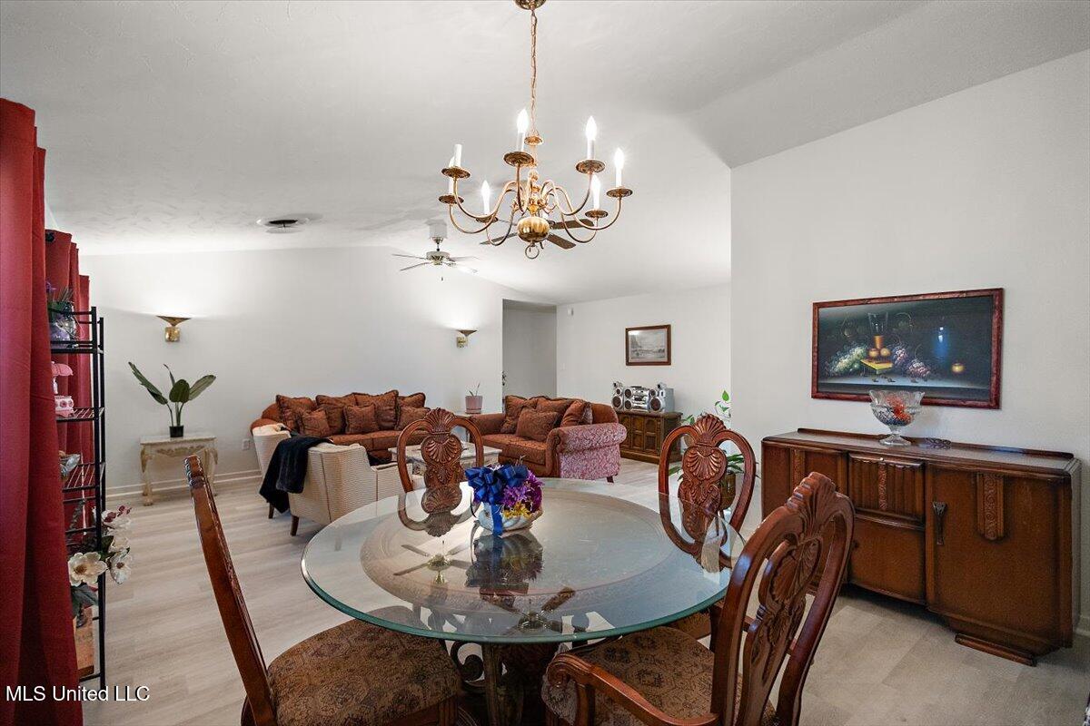 5953 Lake Trace Circle, Jackson, Mississippi image 11