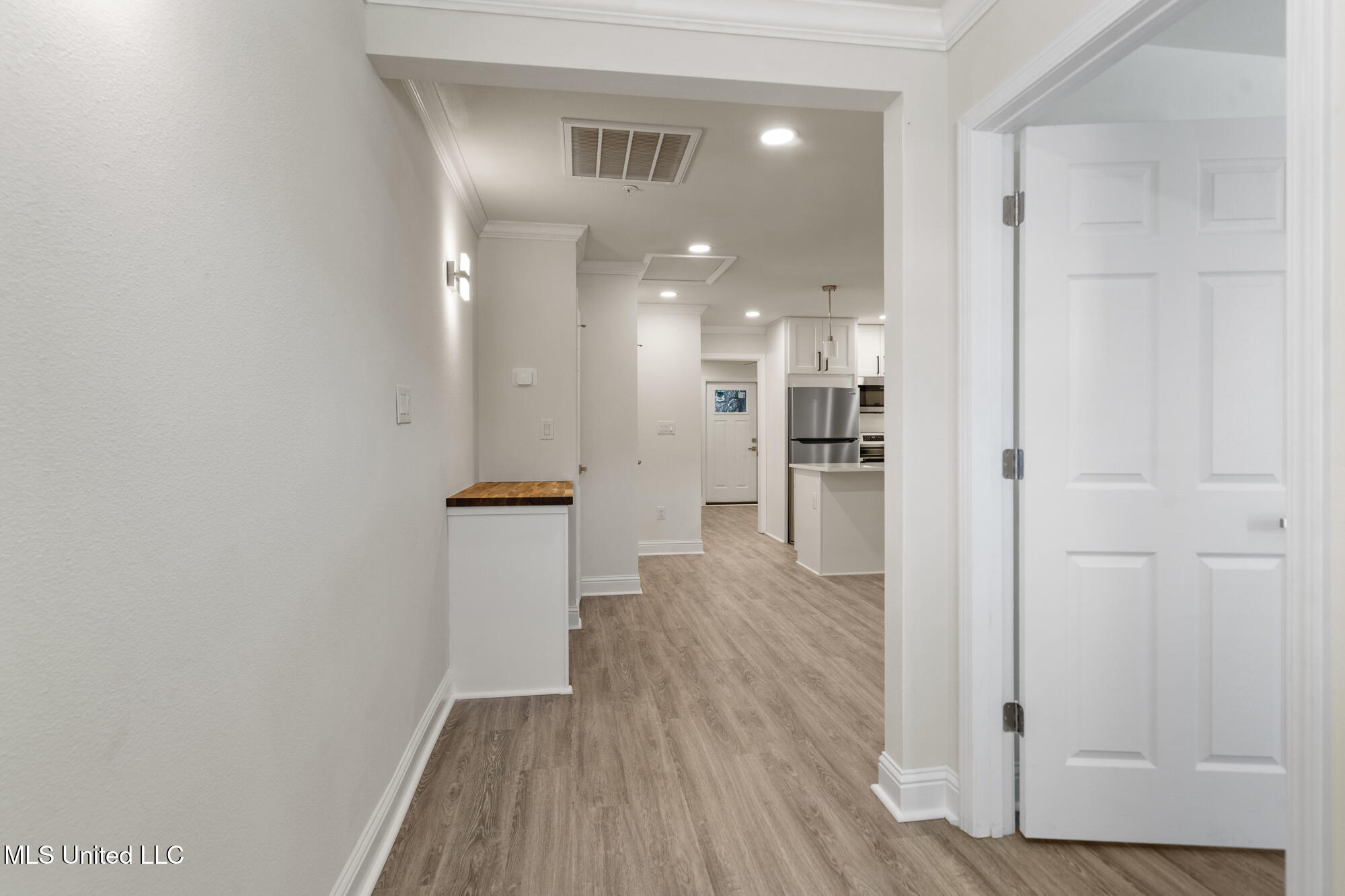 318 Westbury Glen Lane, Gulfport, Mississippi image 3