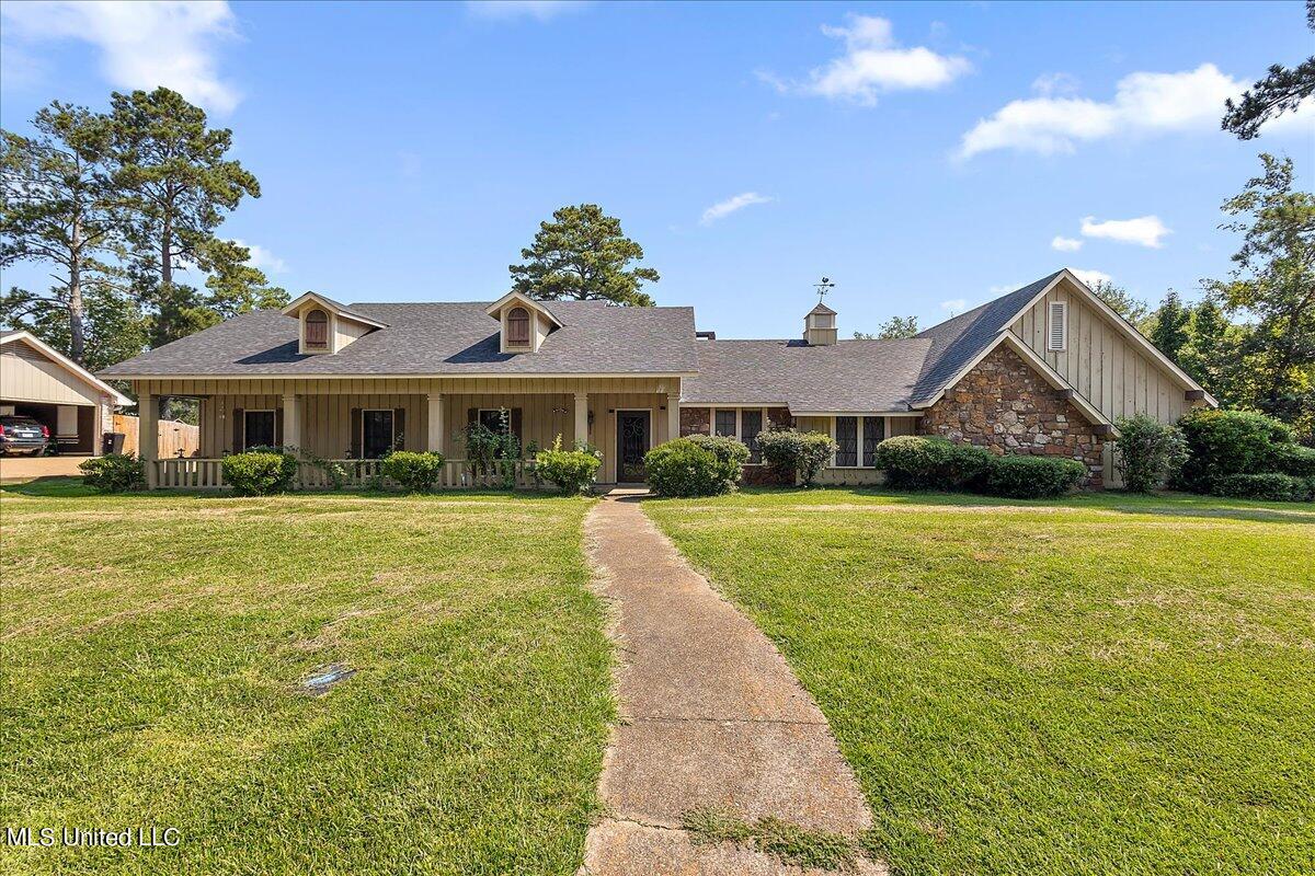 5222 Cloverdale Drive, Byram, Mississippi image 1