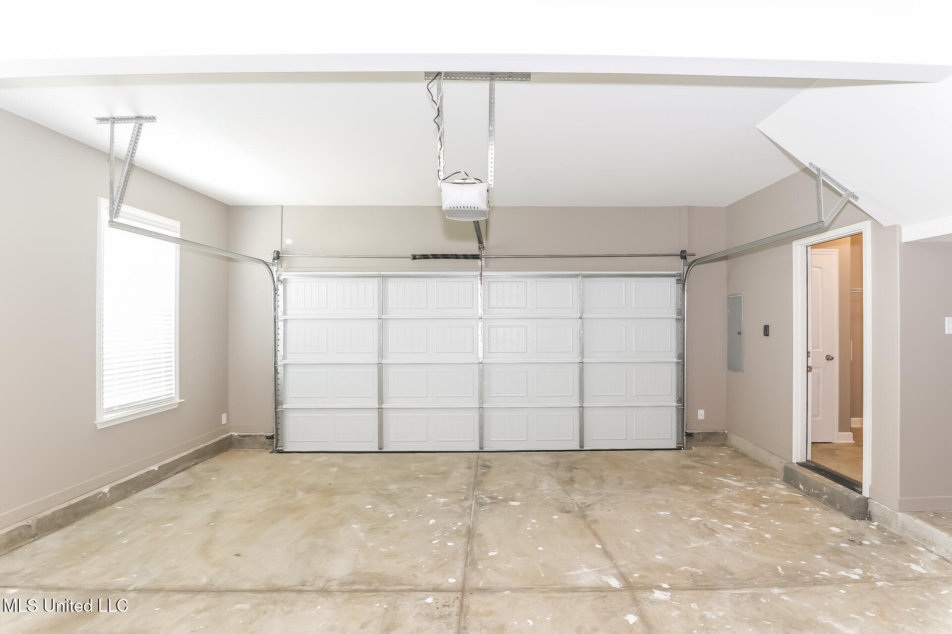 8605 Birnham Cove, Olive Branch, Mississippi image 15