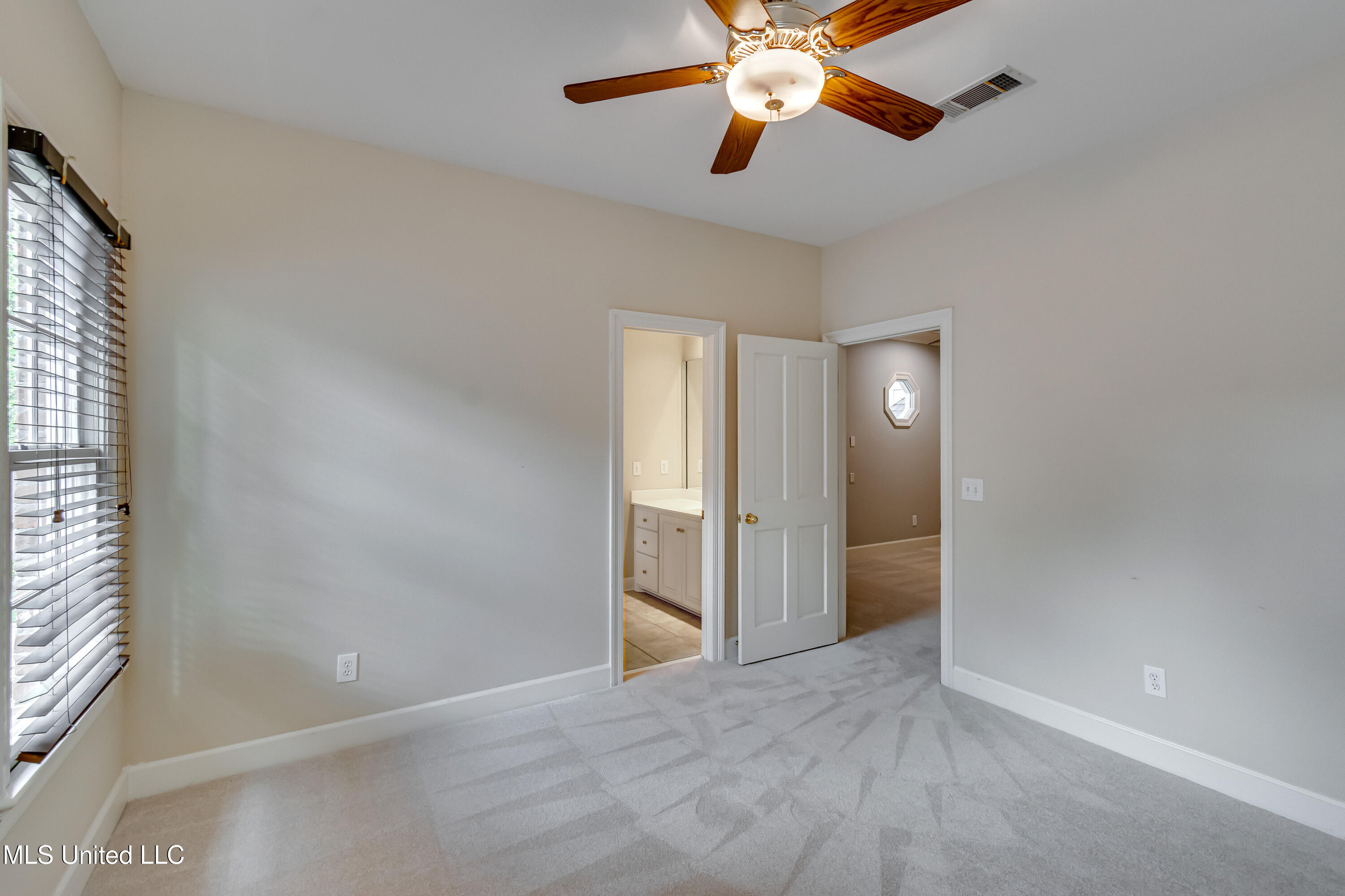 Ridgeland, Mississippi 39157, United States, 4 Bedrooms Bedrooms, ,4 BathroomsBathrooms,Residential,Active,126634