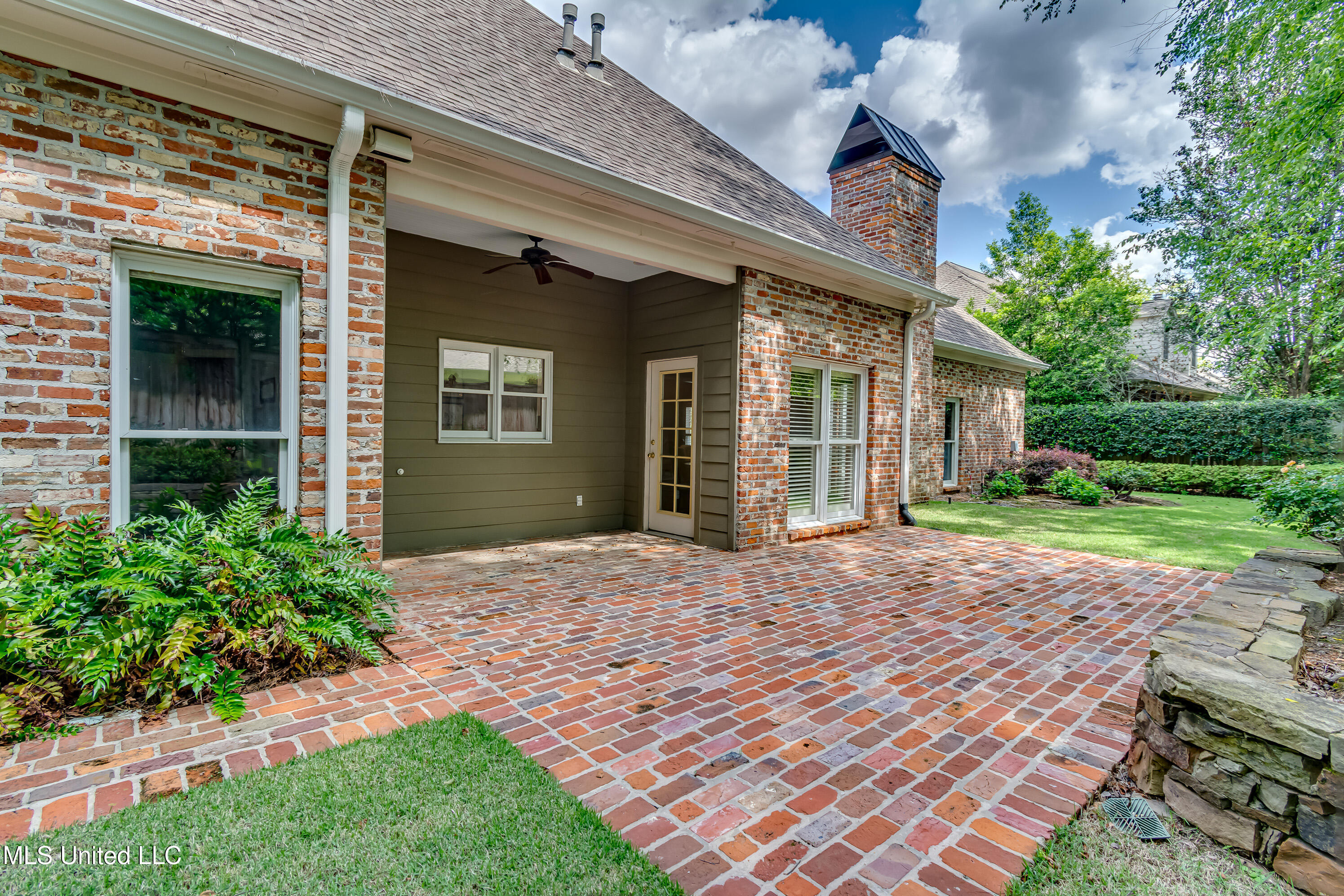 Ridgeland, Mississippi 39157, United States, 4 Bedrooms Bedrooms, ,4 BathroomsBathrooms,Residential,Active,126634