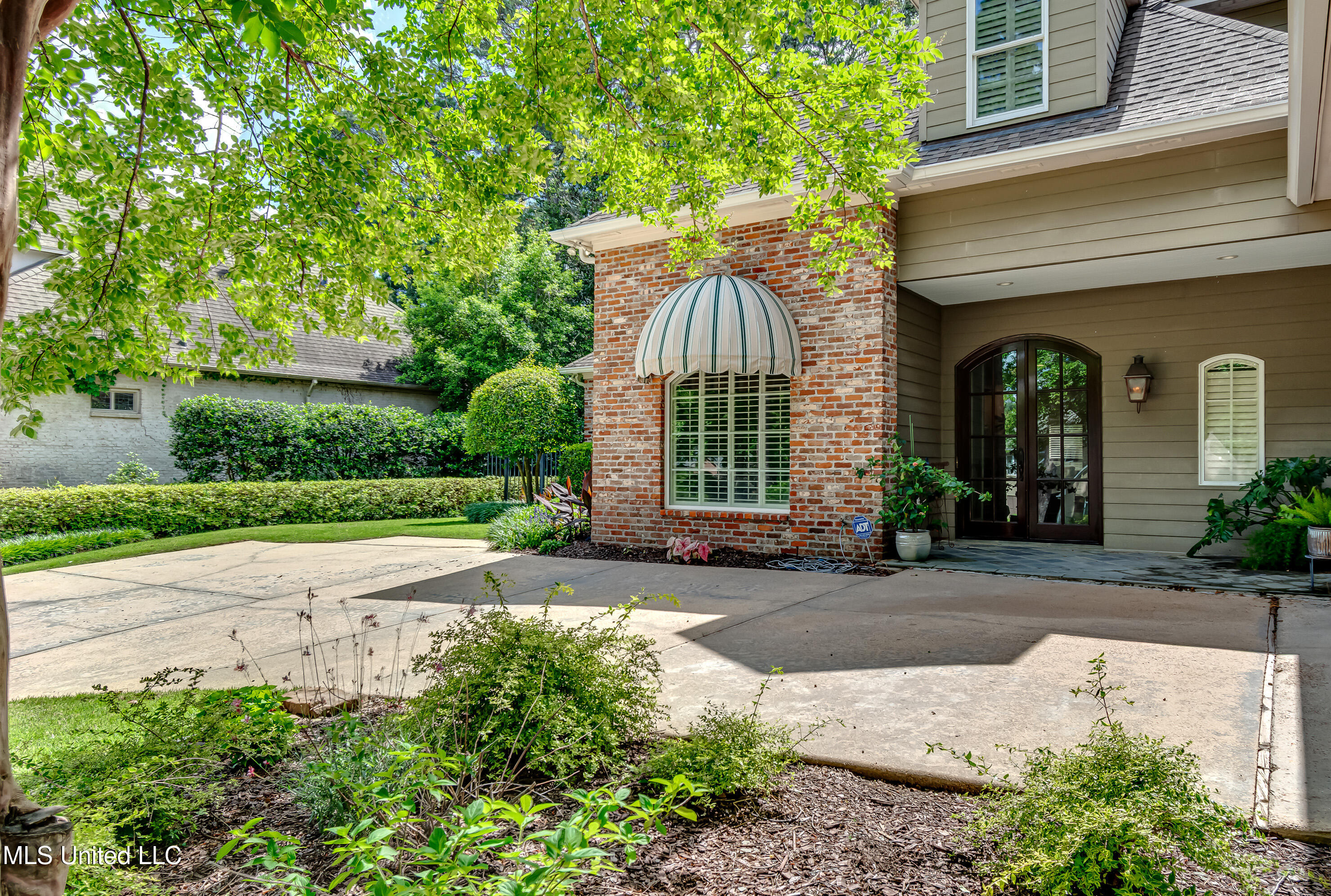 524 Heatherstone Court, Ridgeland, Mississippi image 5