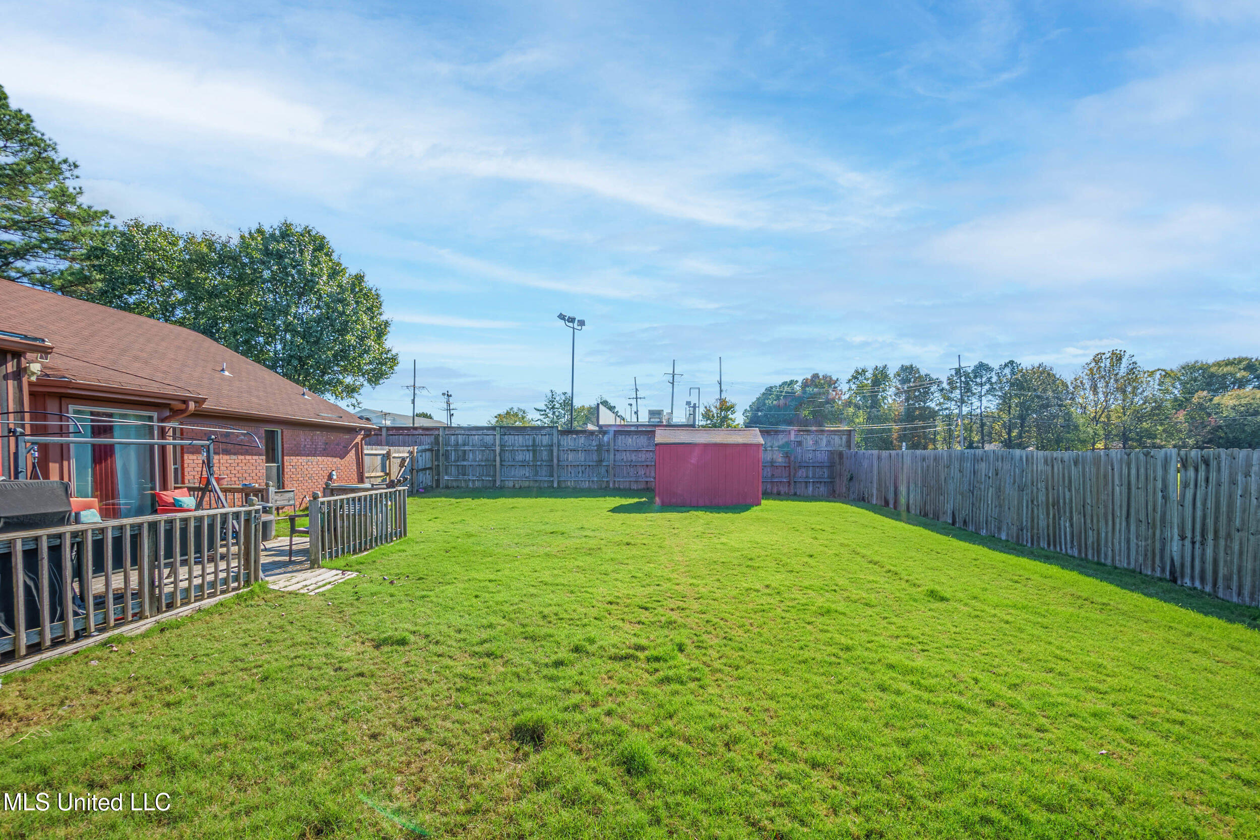 7031 Dunbarton Drive, Horn Lake, Mississippi image 2