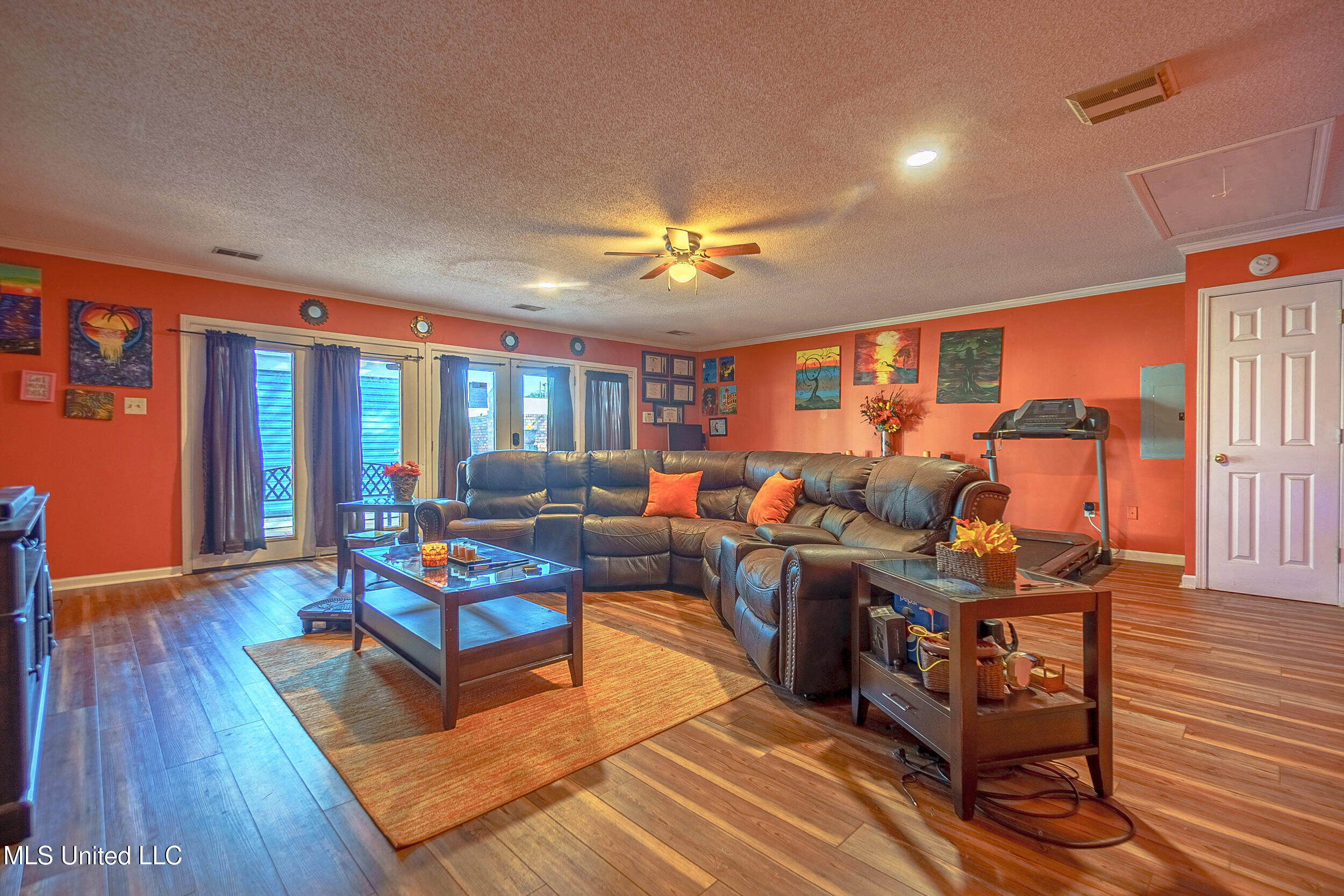 7031 Dunbarton Drive, Horn Lake, Mississippi image 7